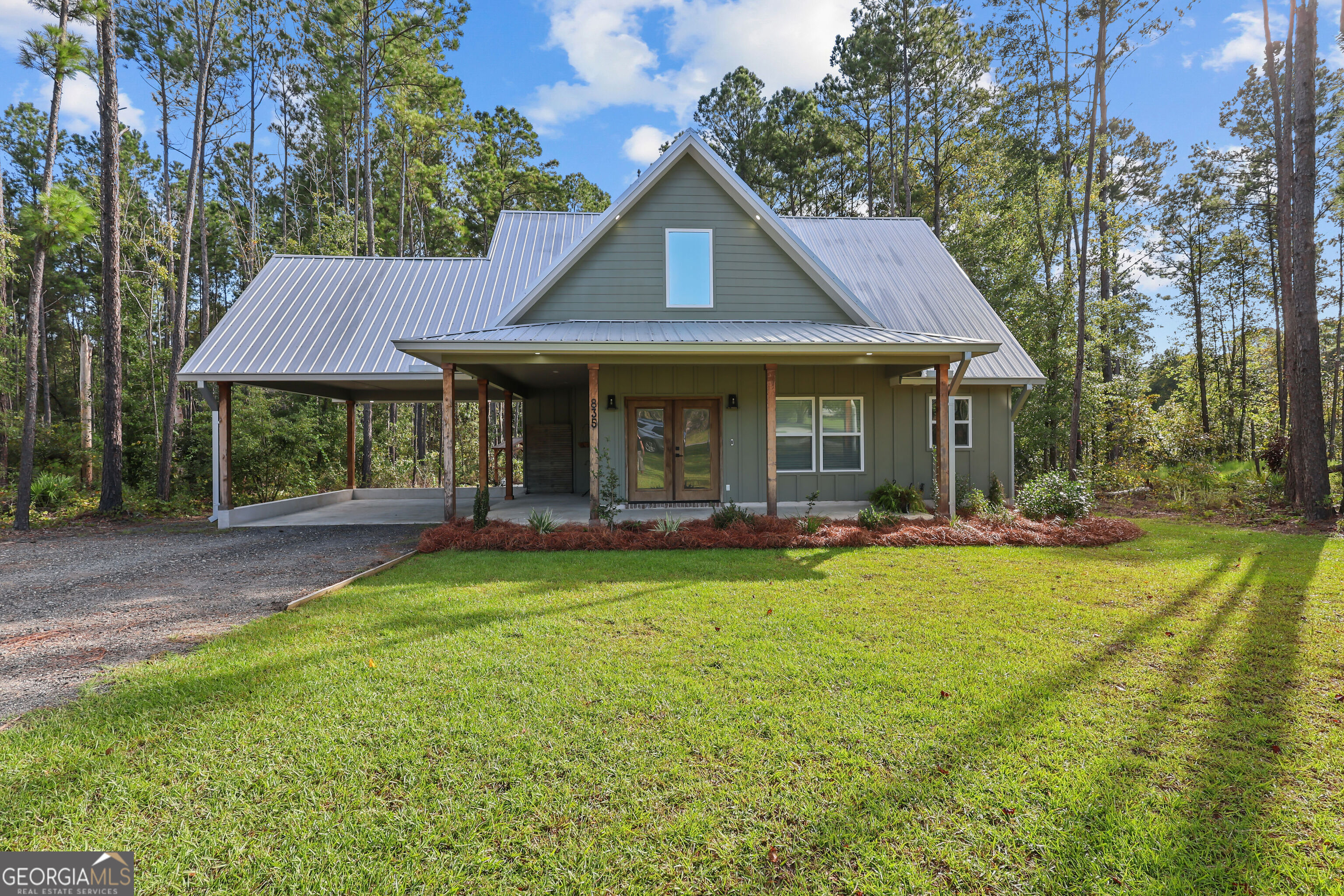 835 Azalea Street Property Photo 1