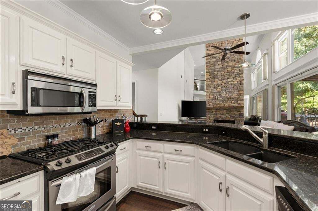 1720 Monarch Court Property Photo 23
