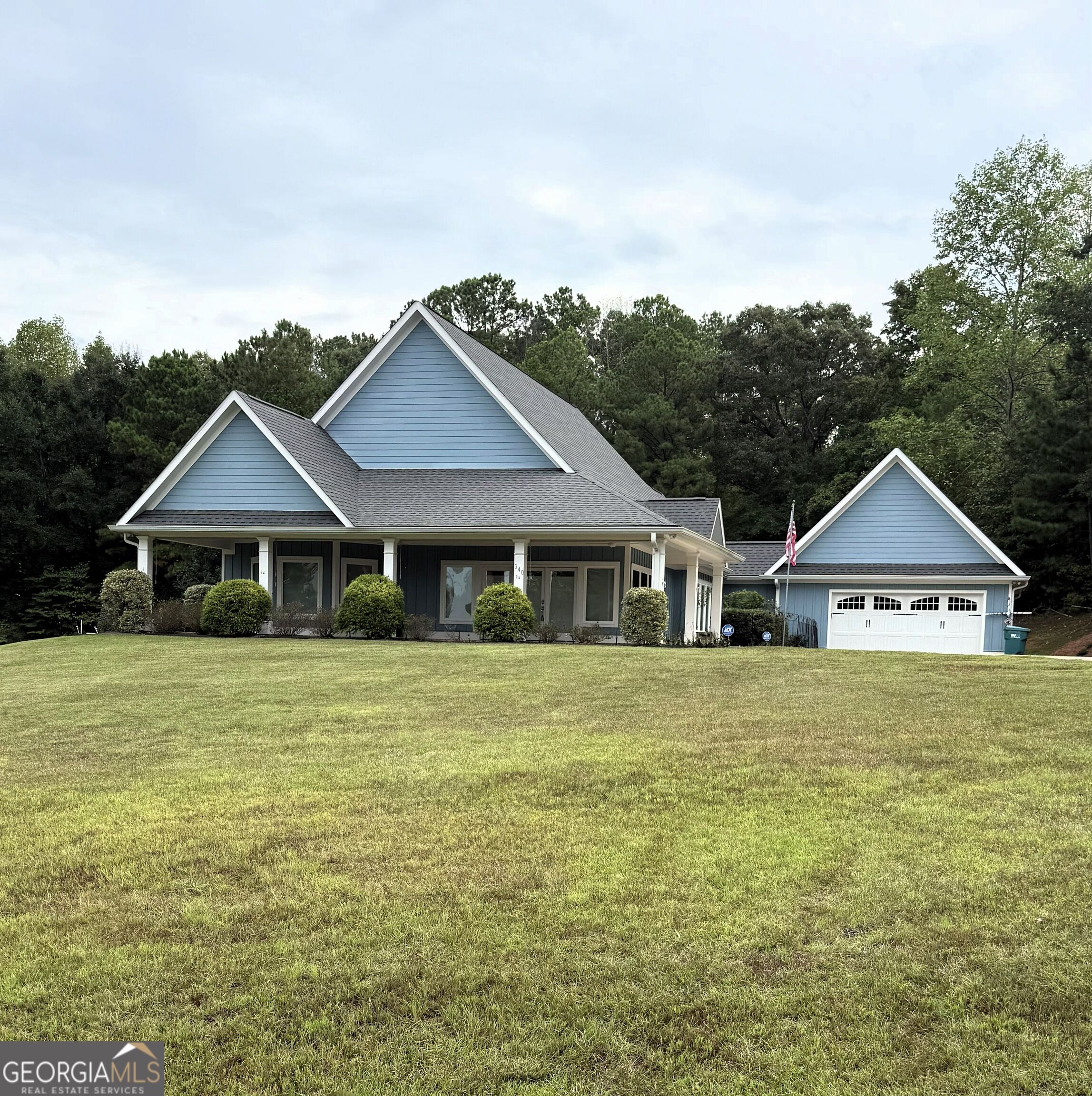 340 Thomas Drive Property Photo 1