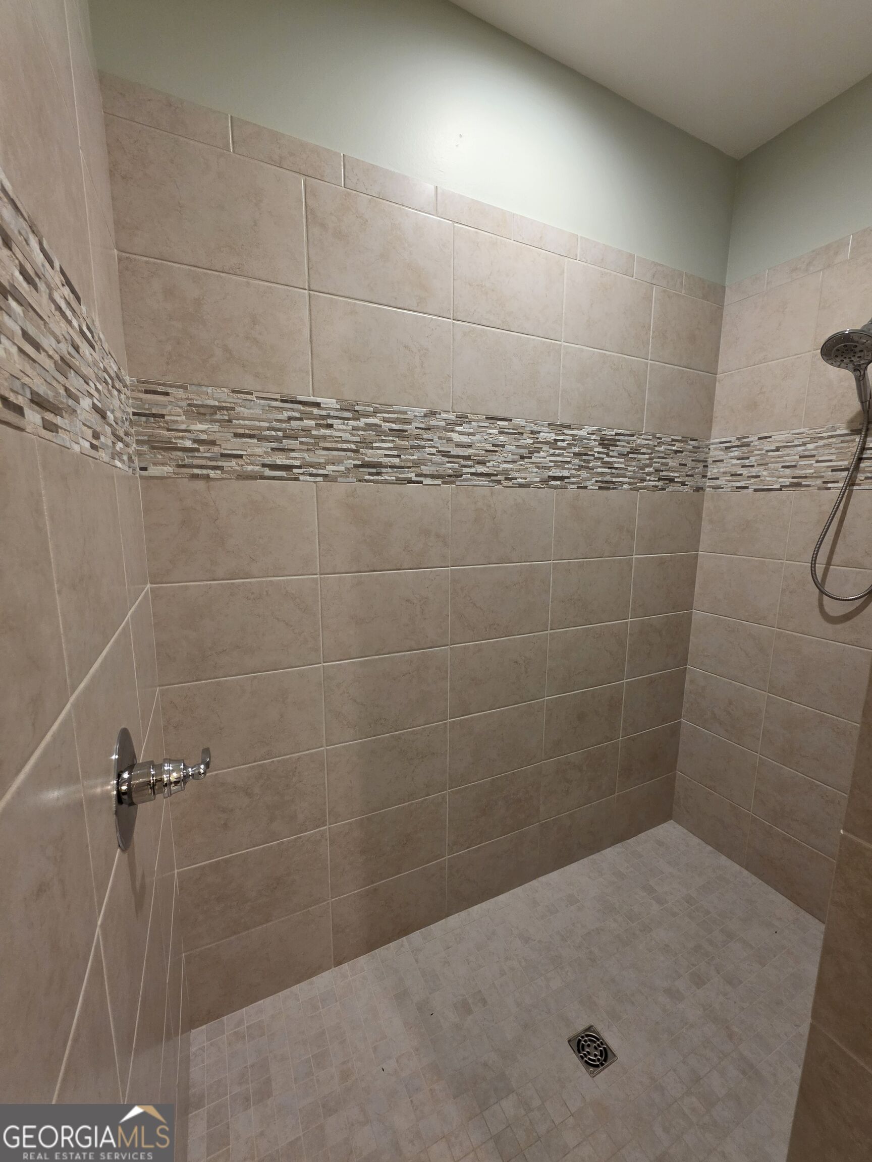 340 Thomas Drive Property Photo 36