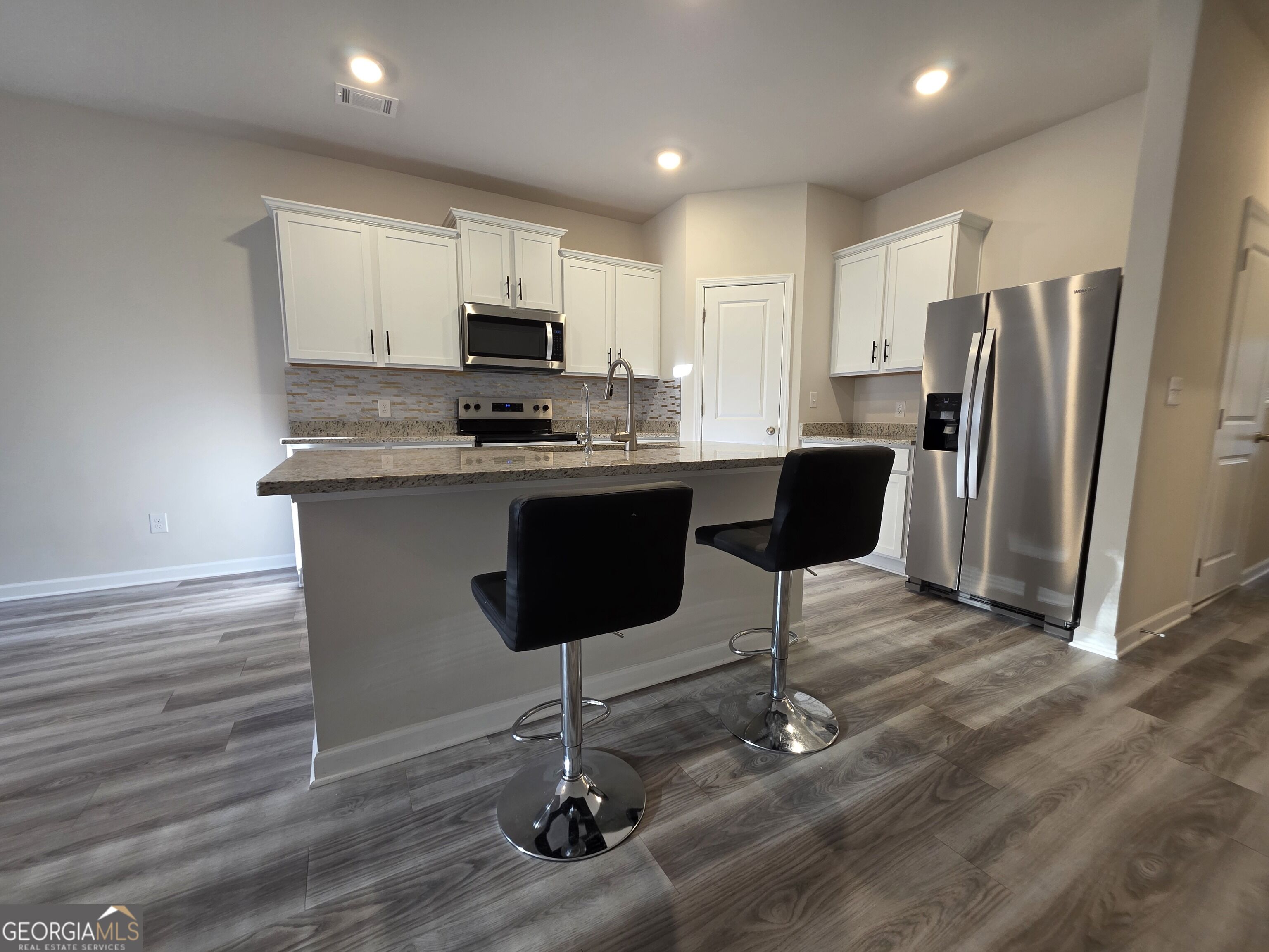 4169 Oakwood Terrace Court Property Photo 6