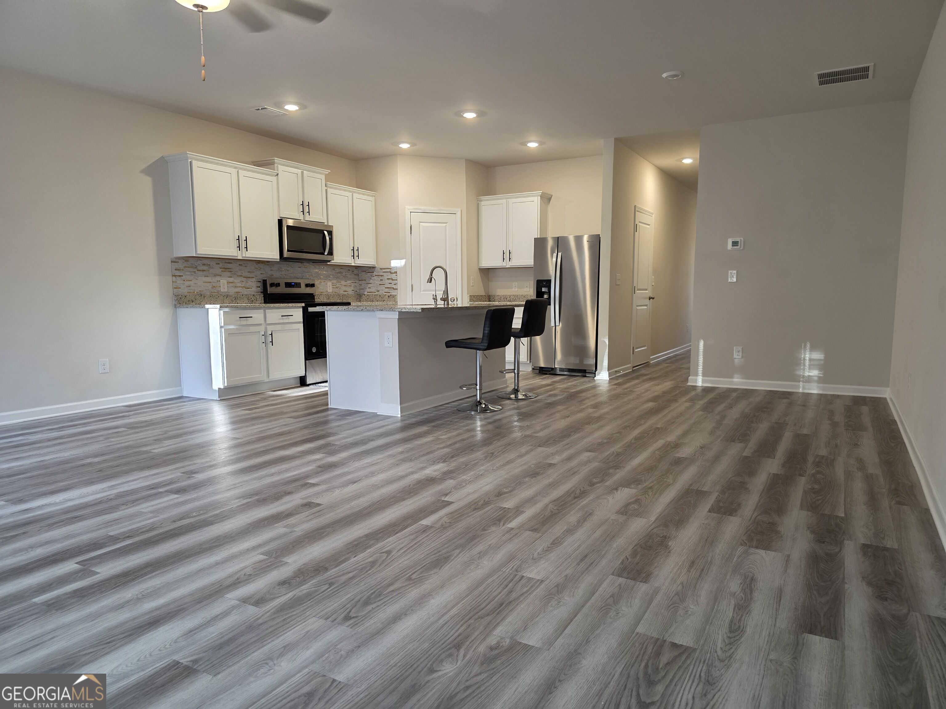 4169 Oakwood Terrace Court Property Photo 7