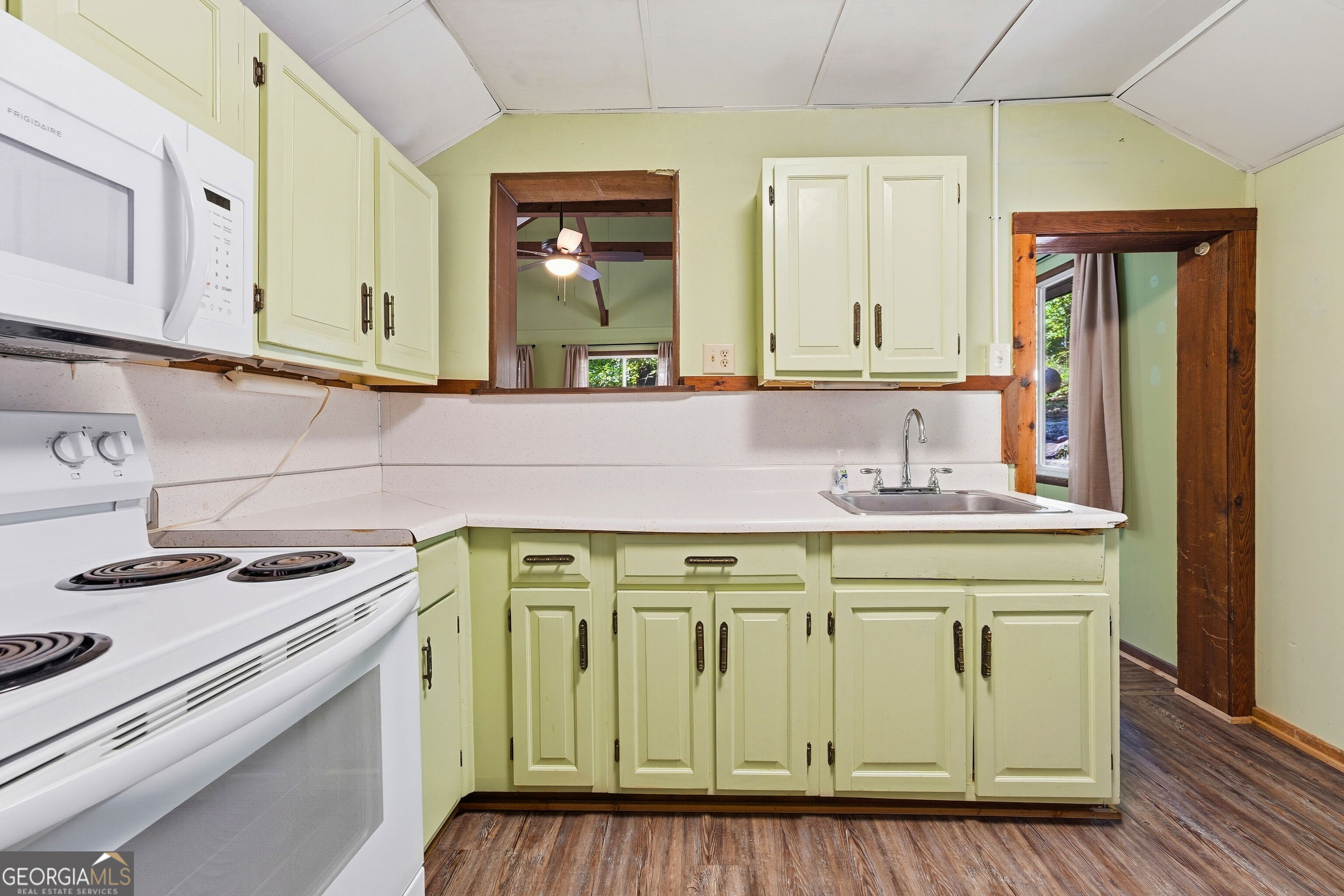 1795 Campbell Road Property Photo 30