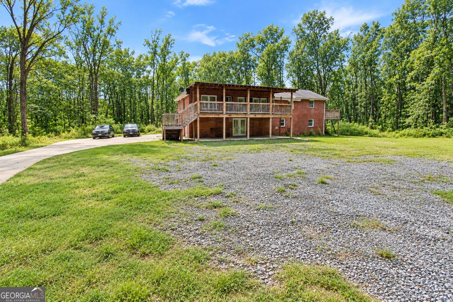 140 Joe Bray Road Property Photo 3
