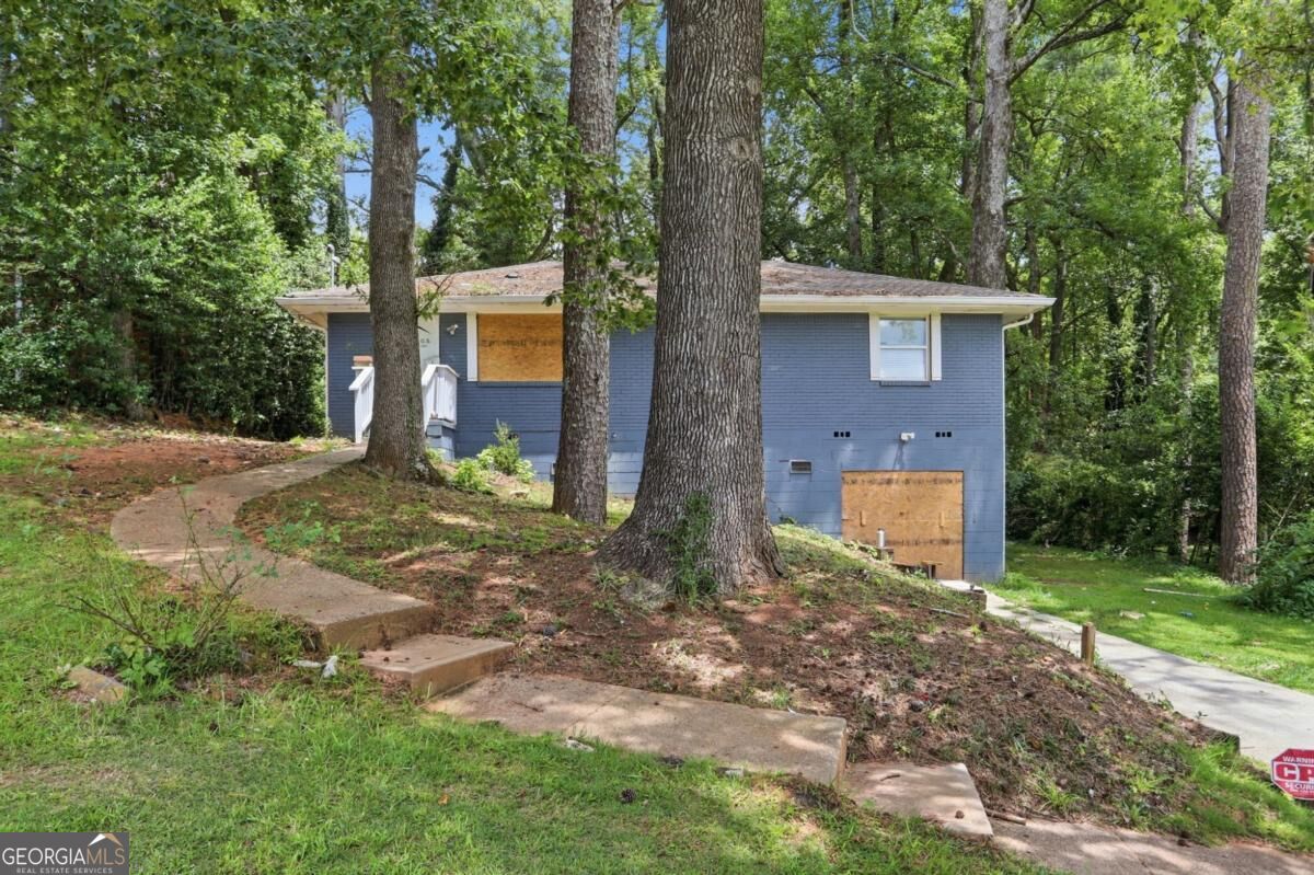 4366 Glenwood Parkway Property Photo 2