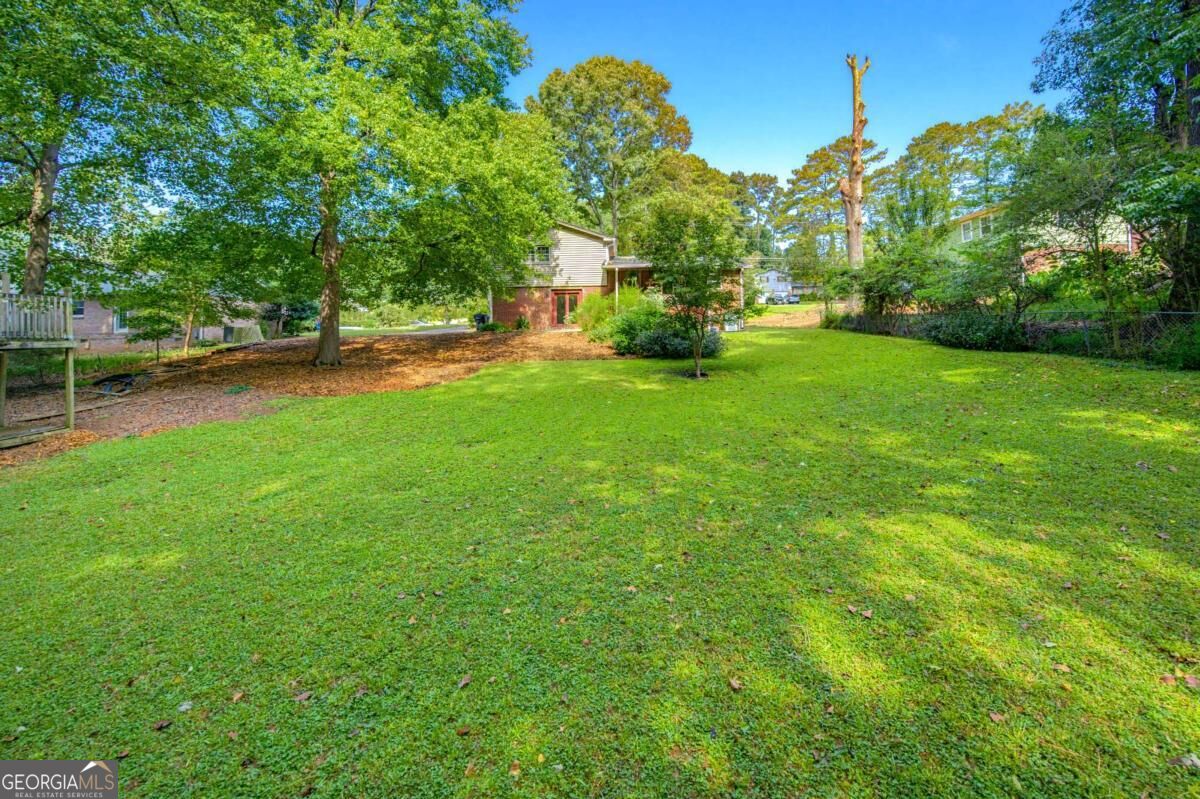 3404 Hill Drive Property Photo 11
