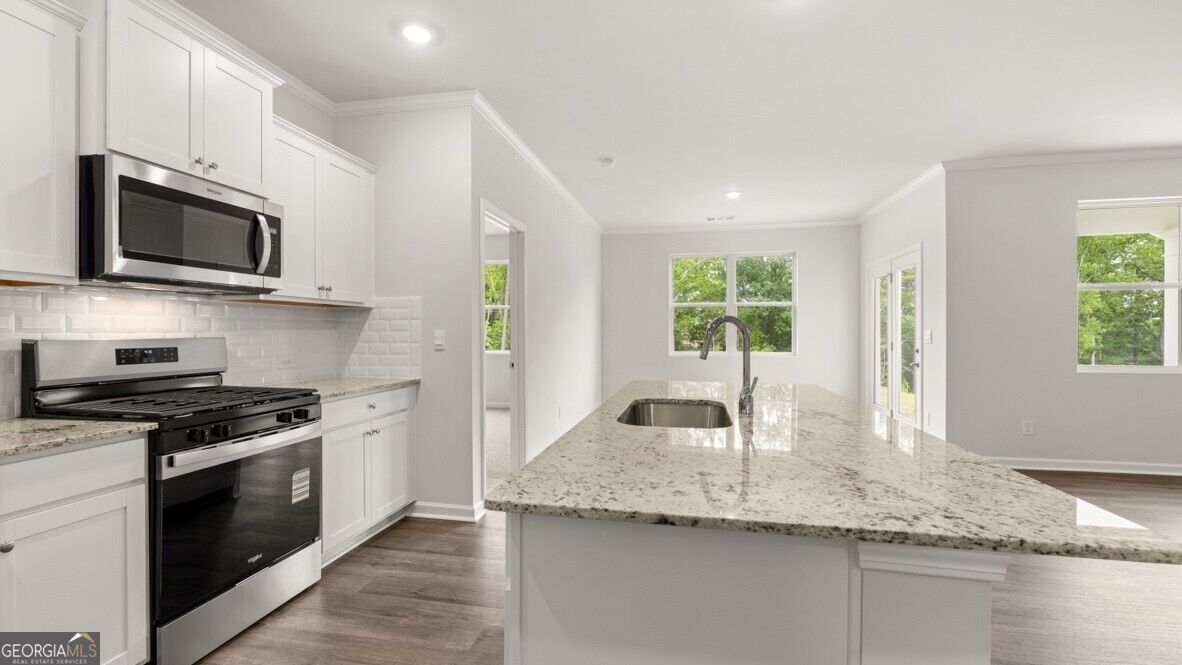 8158 Coldstream Drive Property Photo 8