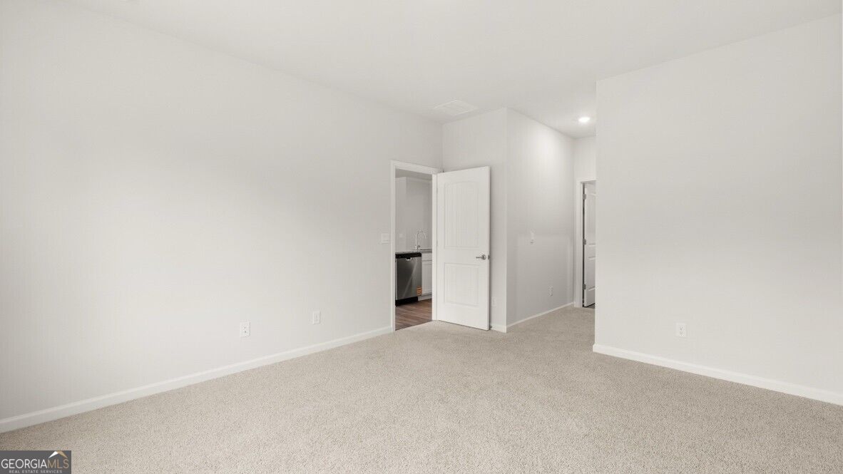 8158 Coldstream Drive Property Photo 16