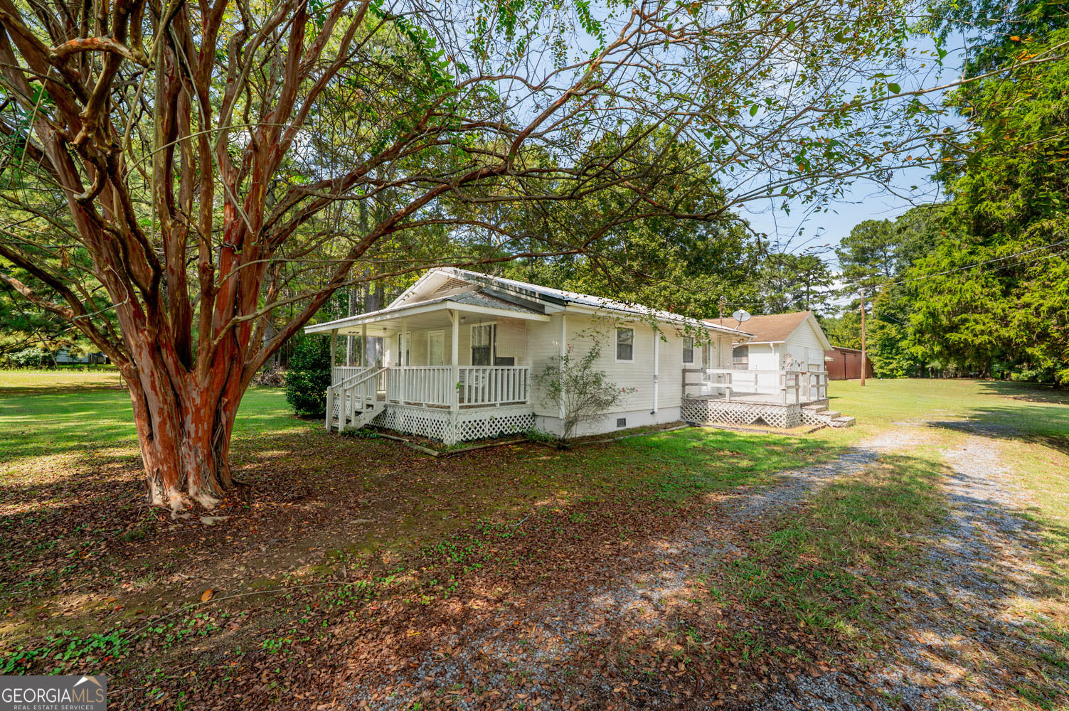 381 Mccarter Road Property Photo 2
