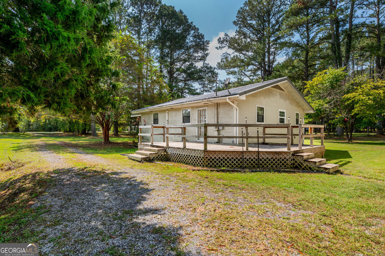 381 Mccarter Road Property Photo 3