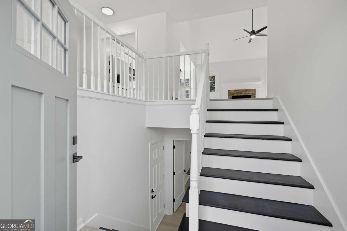 360 Lower Burris Road Property Photo 8