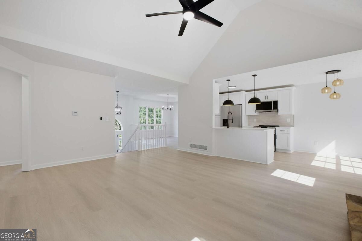 360 Lower Burris Road Property Photo 12