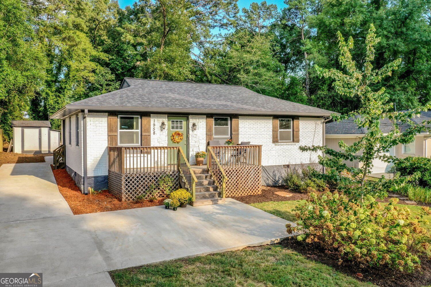 1958 Rosewood Road Property Photo 1