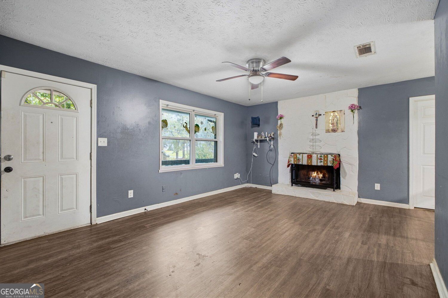 541 Carithers Road Property Photo 4