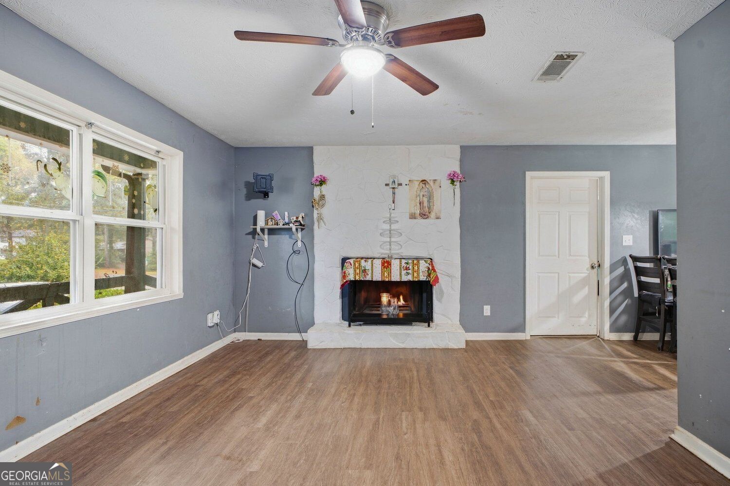541 Carithers Road Property Photo 5