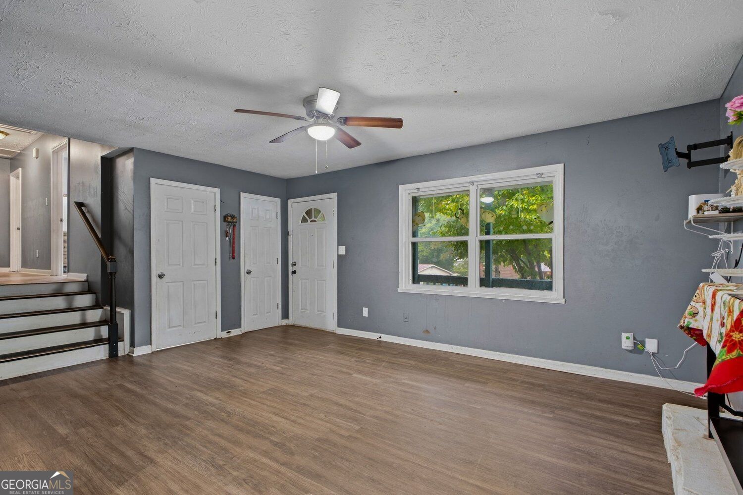 541 Carithers Road Property Photo 6