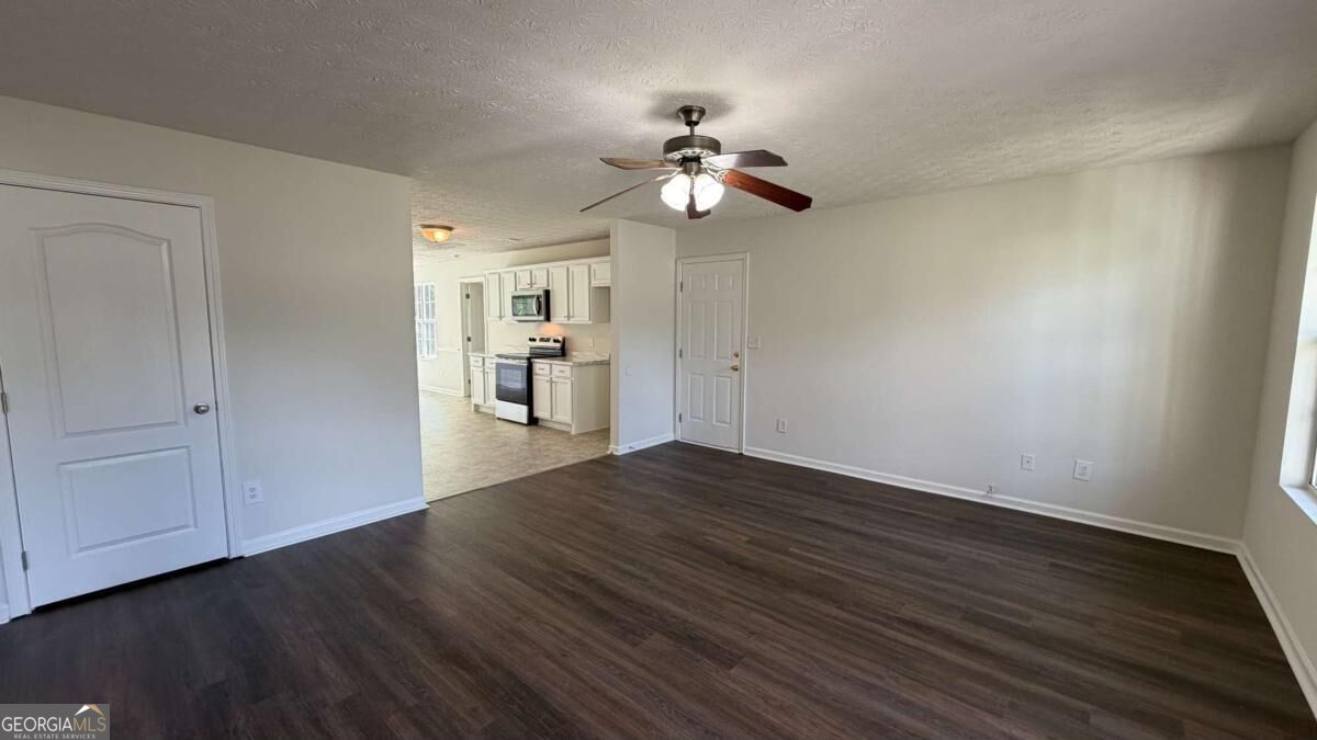 114 Beaty Court Property Photo 3