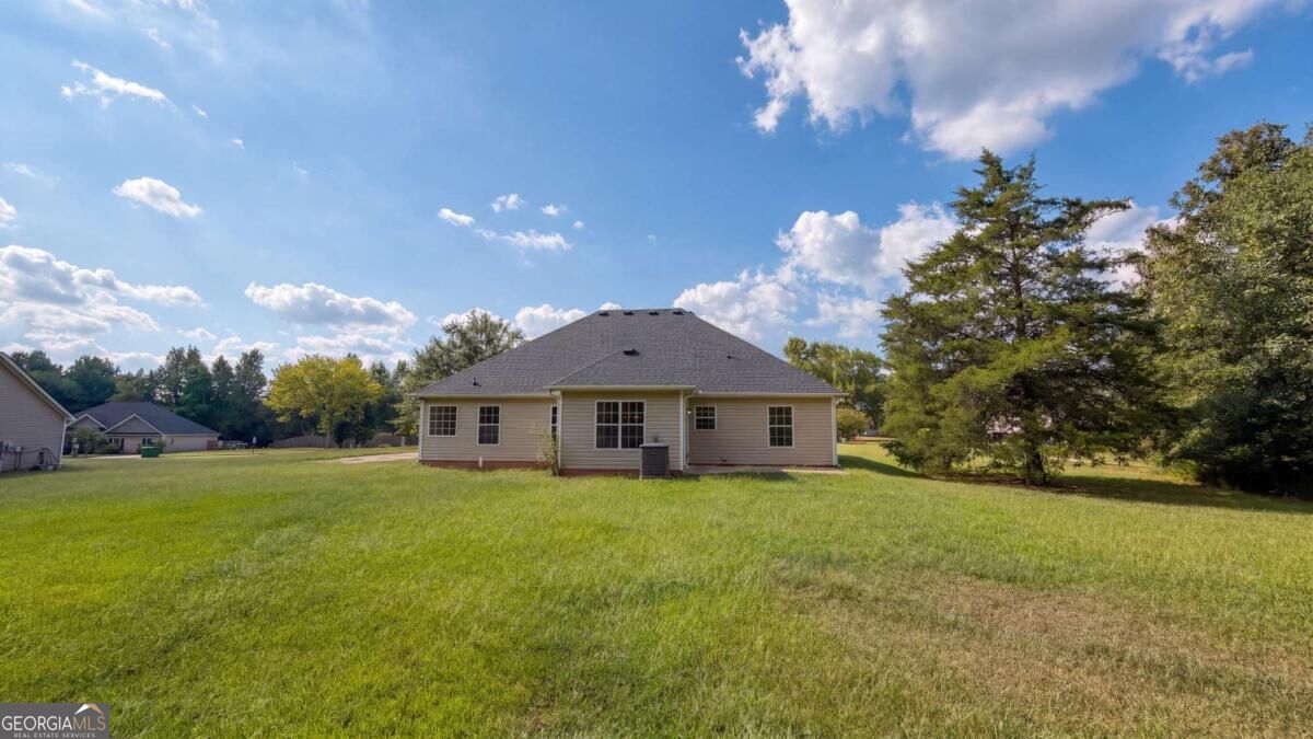 114 Beaty Court Property Photo 5