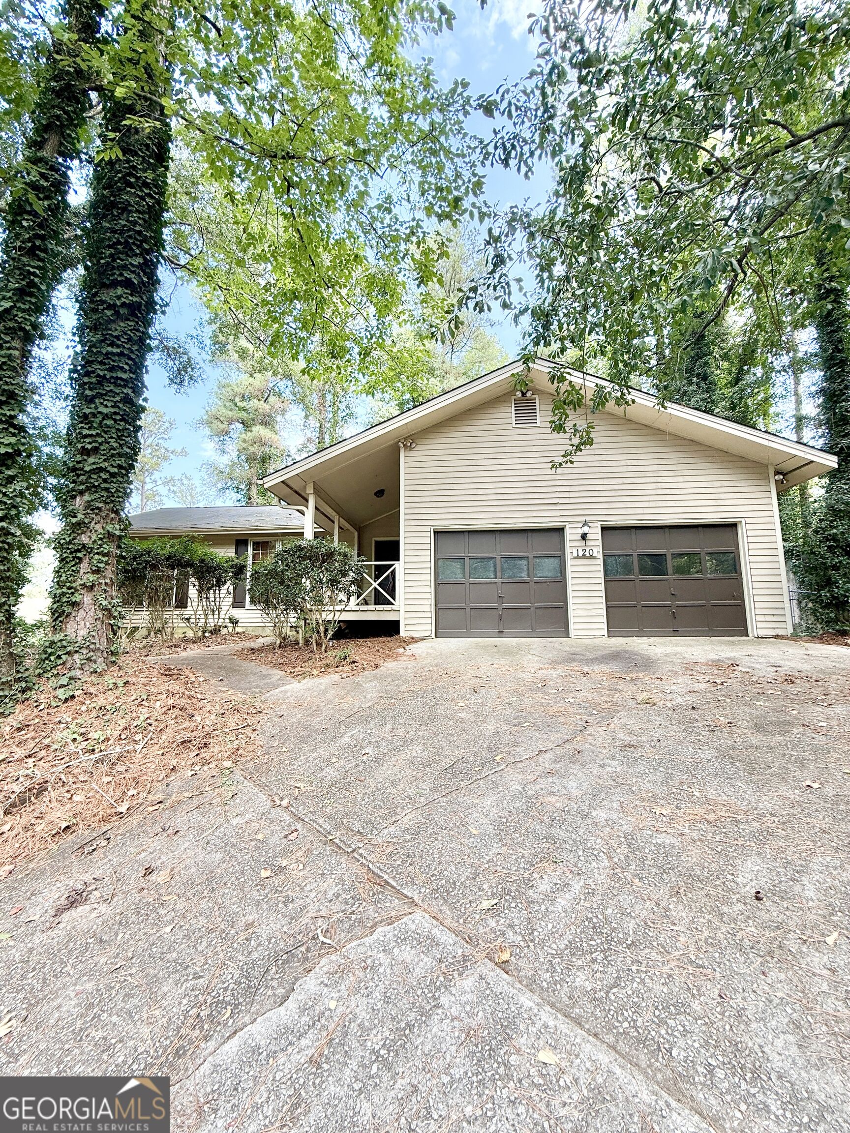 120 Wilhelmina Drive Property Photo 1