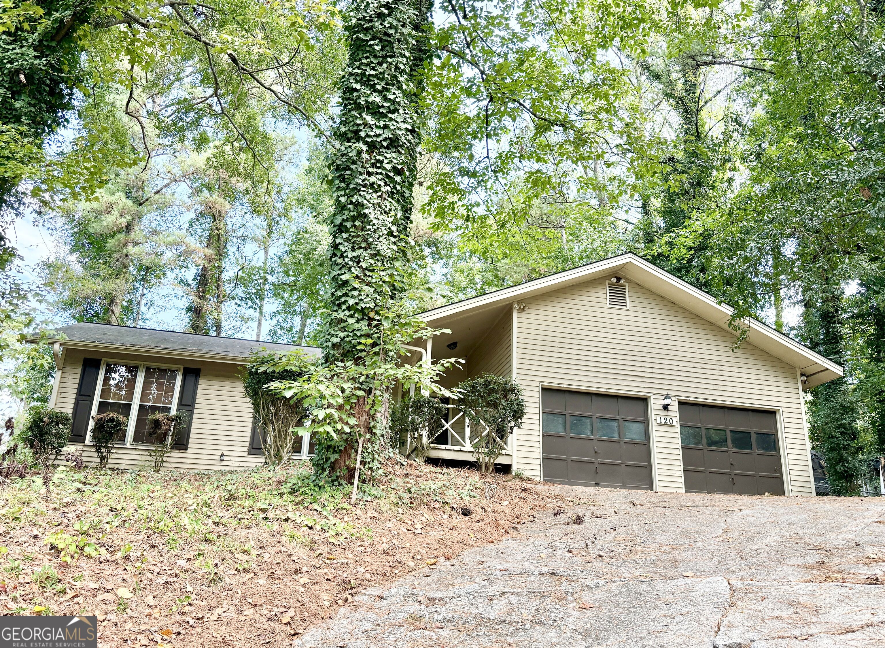 120 Wilhelmina Drive Property Photo 2