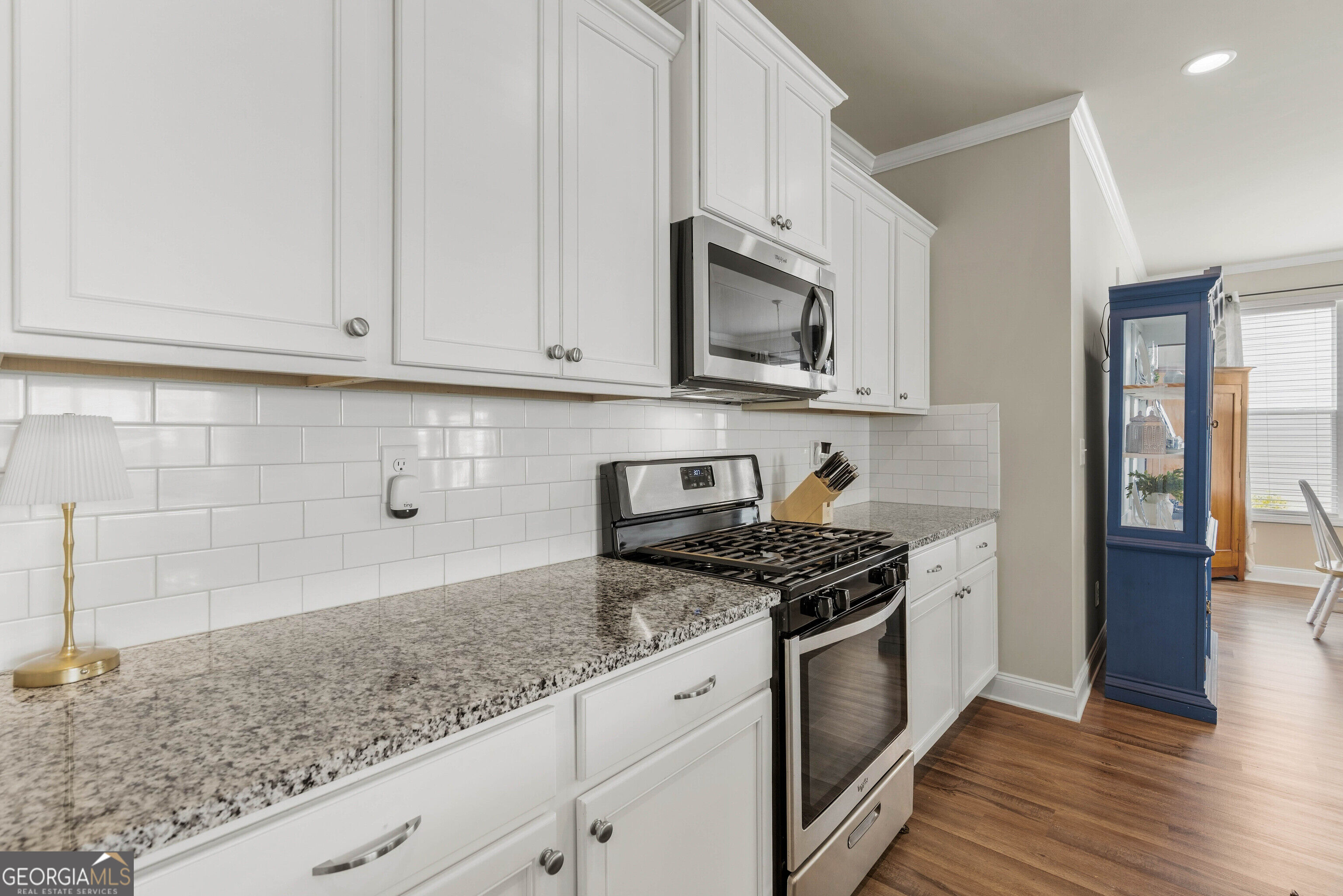 5200 Parkwood Drive Property Photo 16