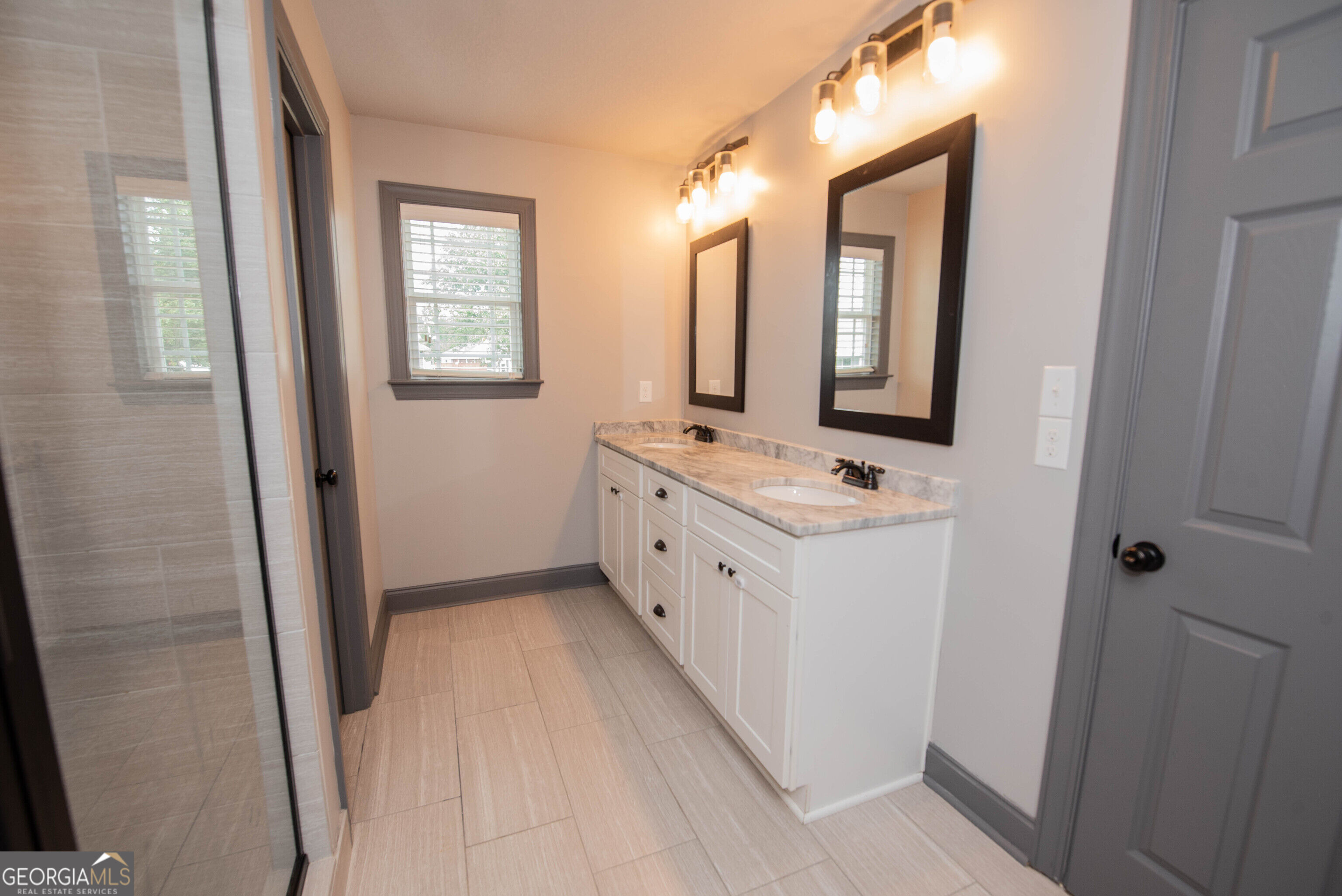 121 Locks Heath Ct. Property Photo 26