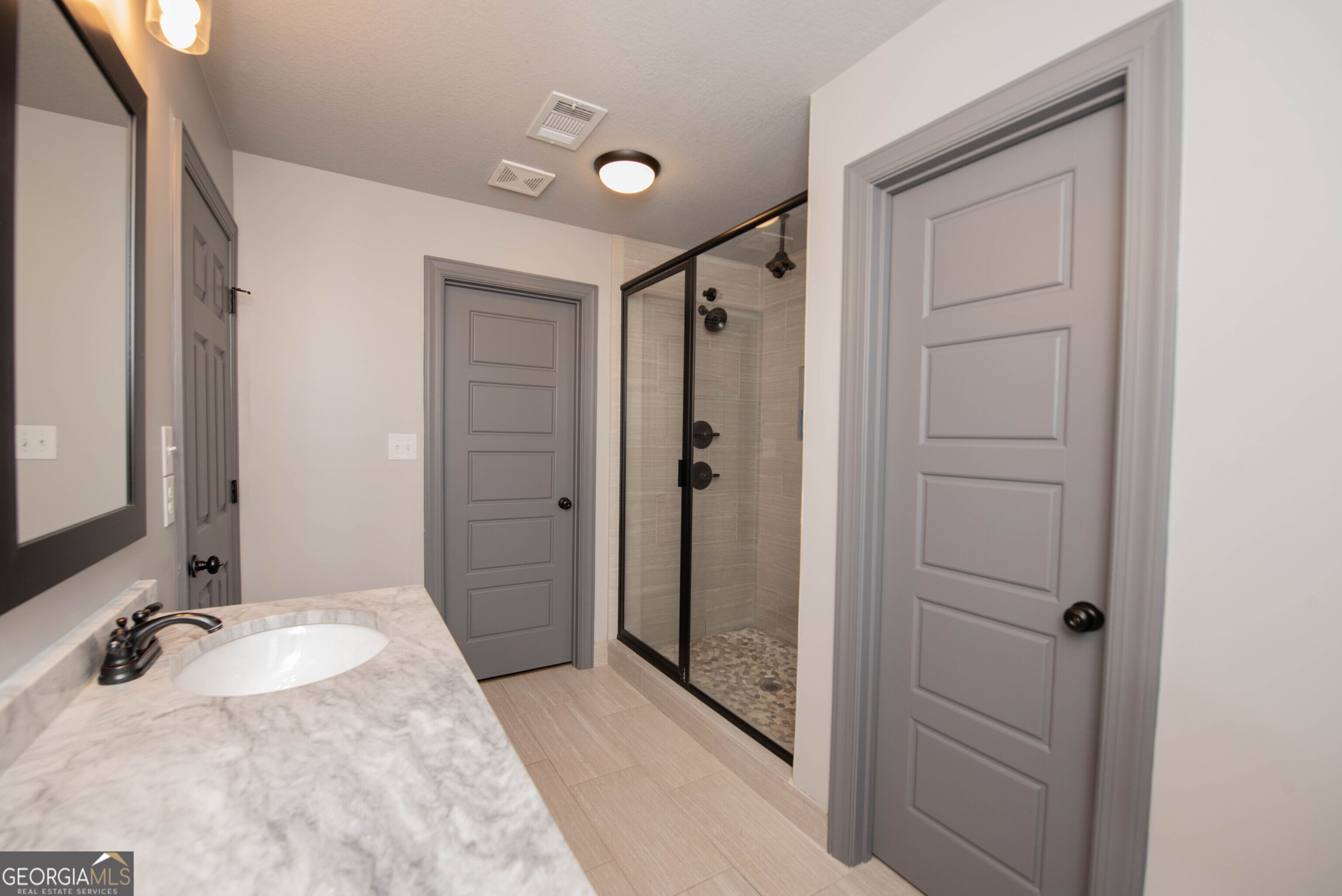 121 Locks Heath Ct. Property Photo 27