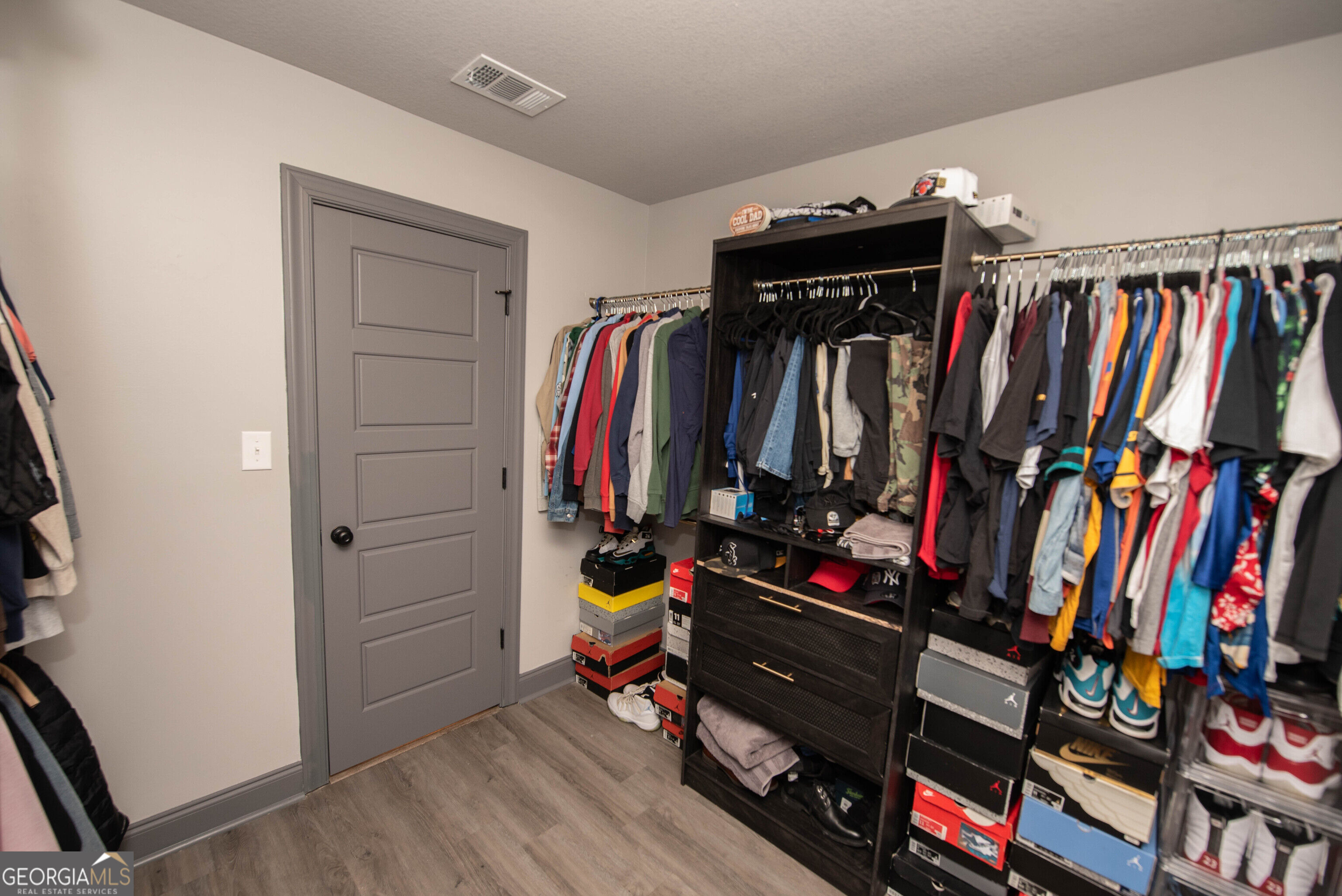 121 Locks Heath Ct. Property Photo 29