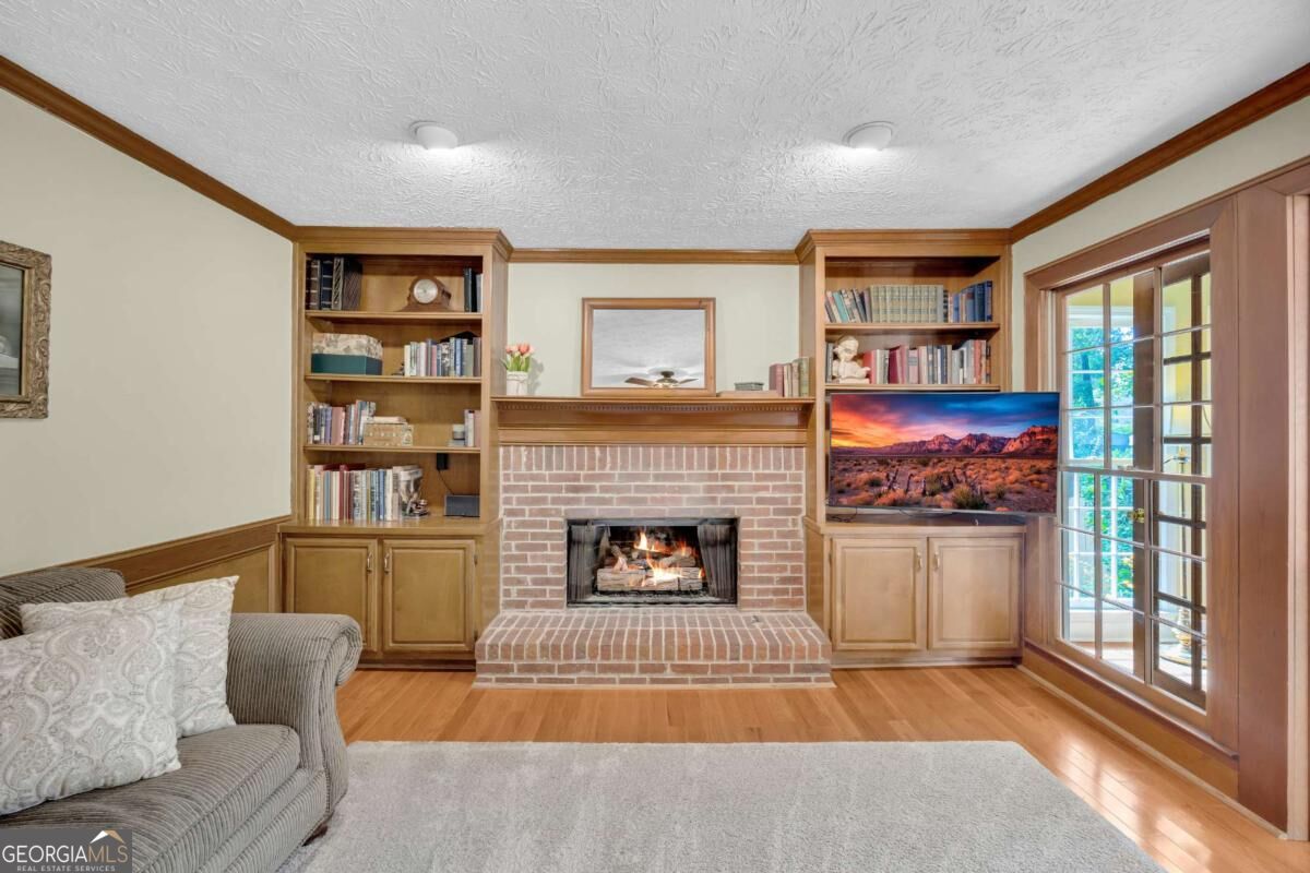 2070 Brickton Station Property Photo 13