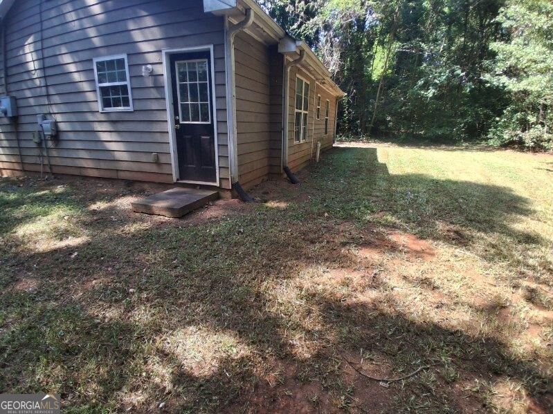 10125 Flat Shoals Road Property Photo 2