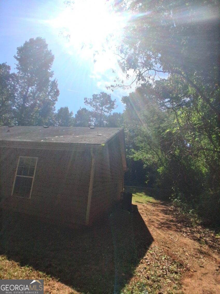 10125 Flat Shoals Road Property Photo 4