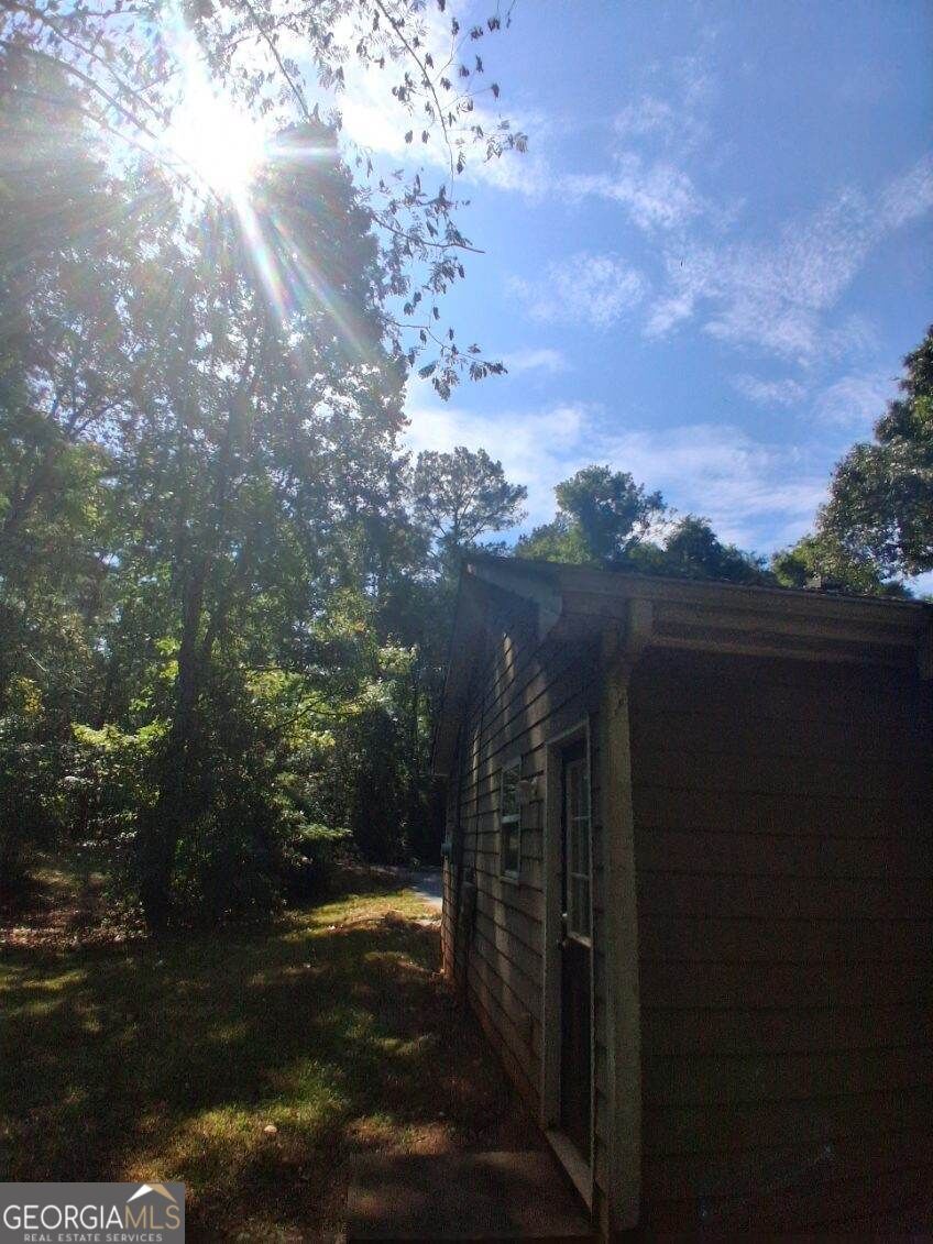 10125 Flat Shoals Road Property Photo 5
