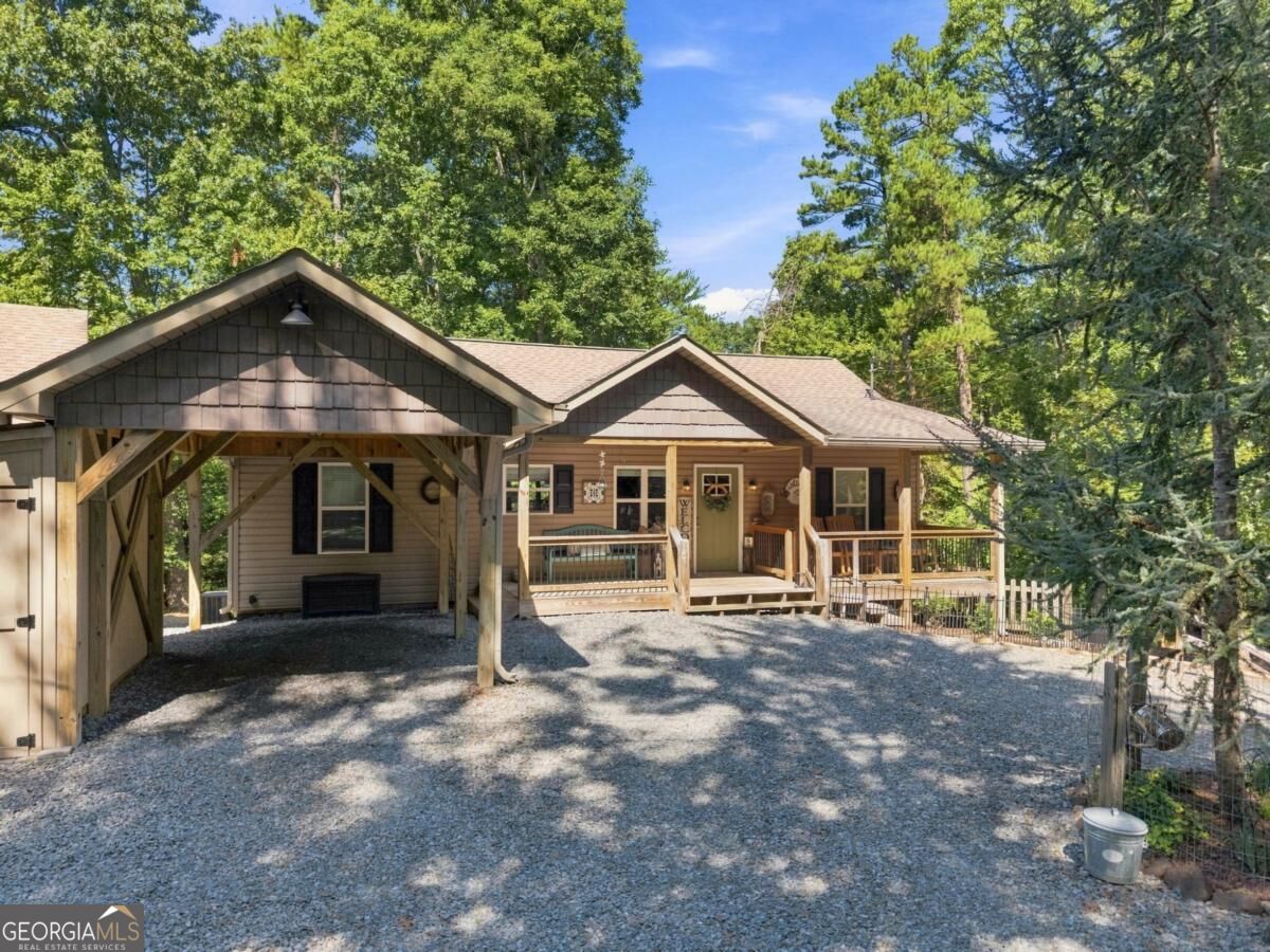 20 Foxhound Court Property Photo 2