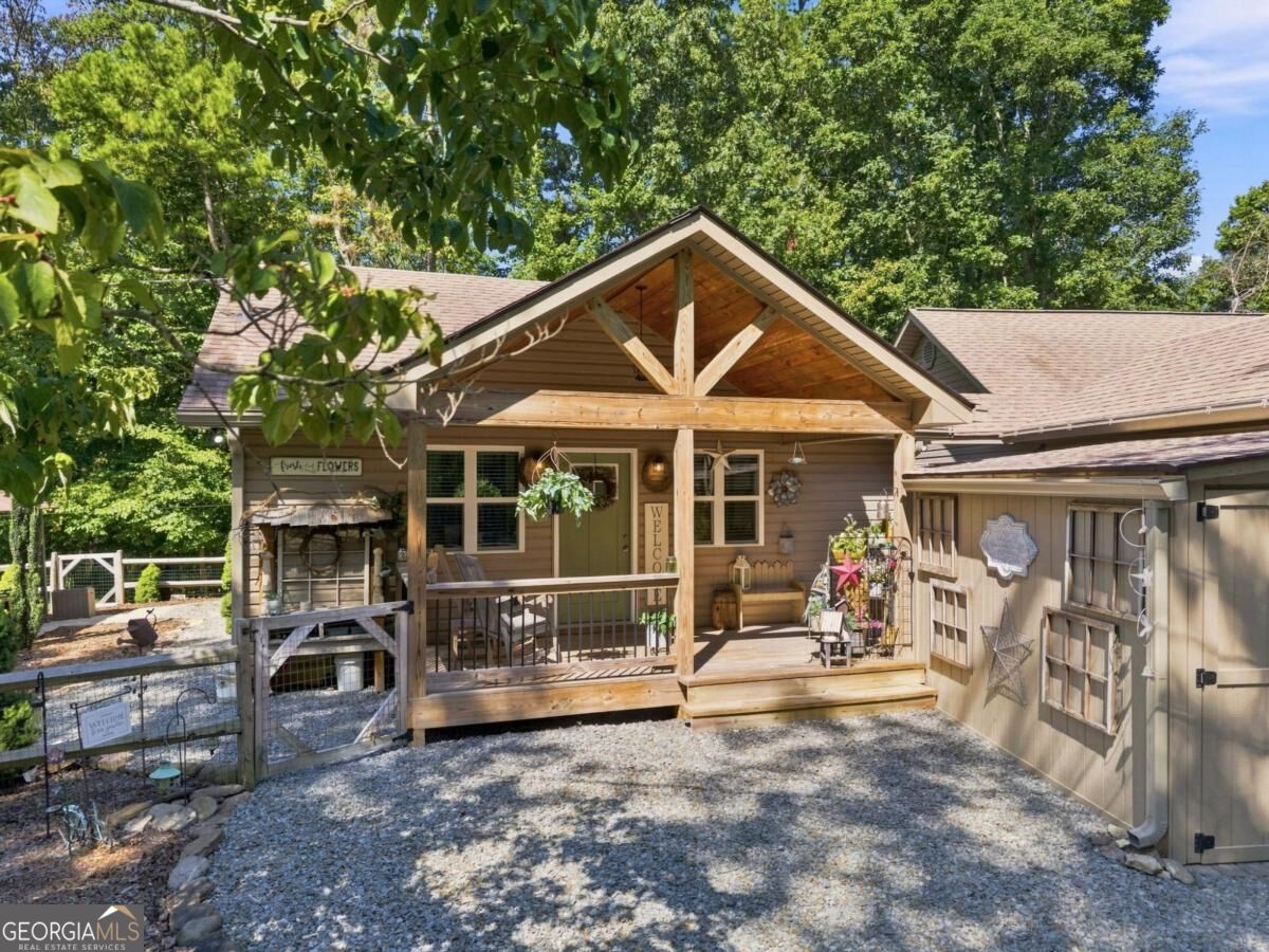 20 Foxhound Court Property Photo 3