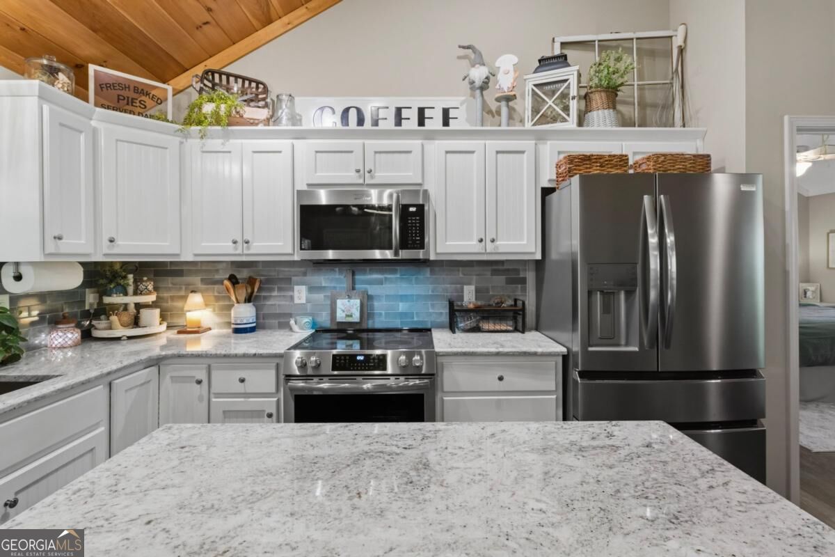 20 Foxhound Court Property Photo 8