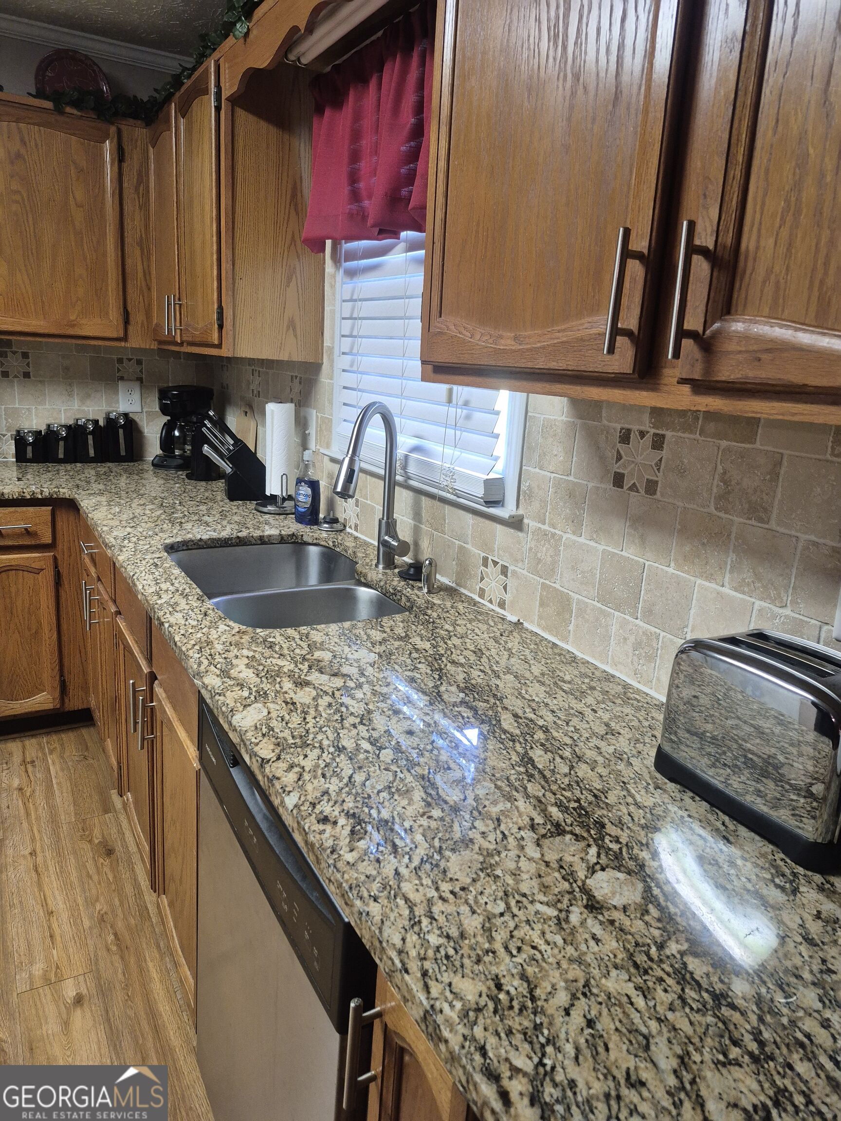 1647 Sugarmaple Drive Sw Property Photo 4