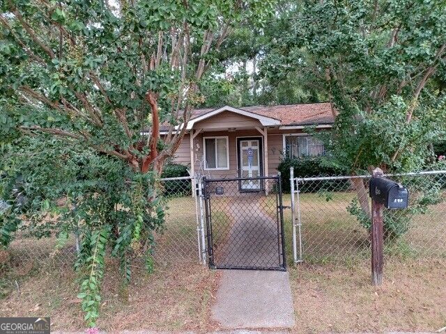 518 Boulevard Property Photo 3