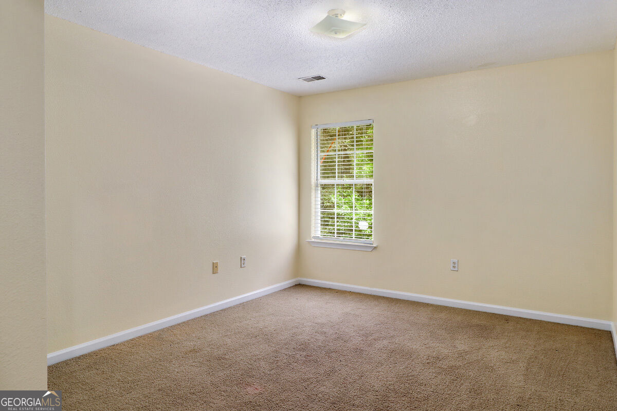 1118 Towne Park Drive Property Photo 16