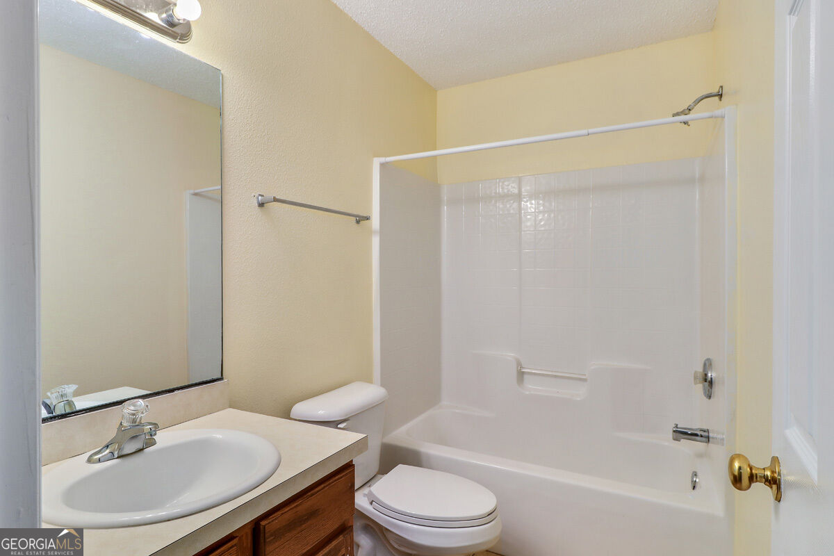 1118 Towne Park Drive Property Photo 19