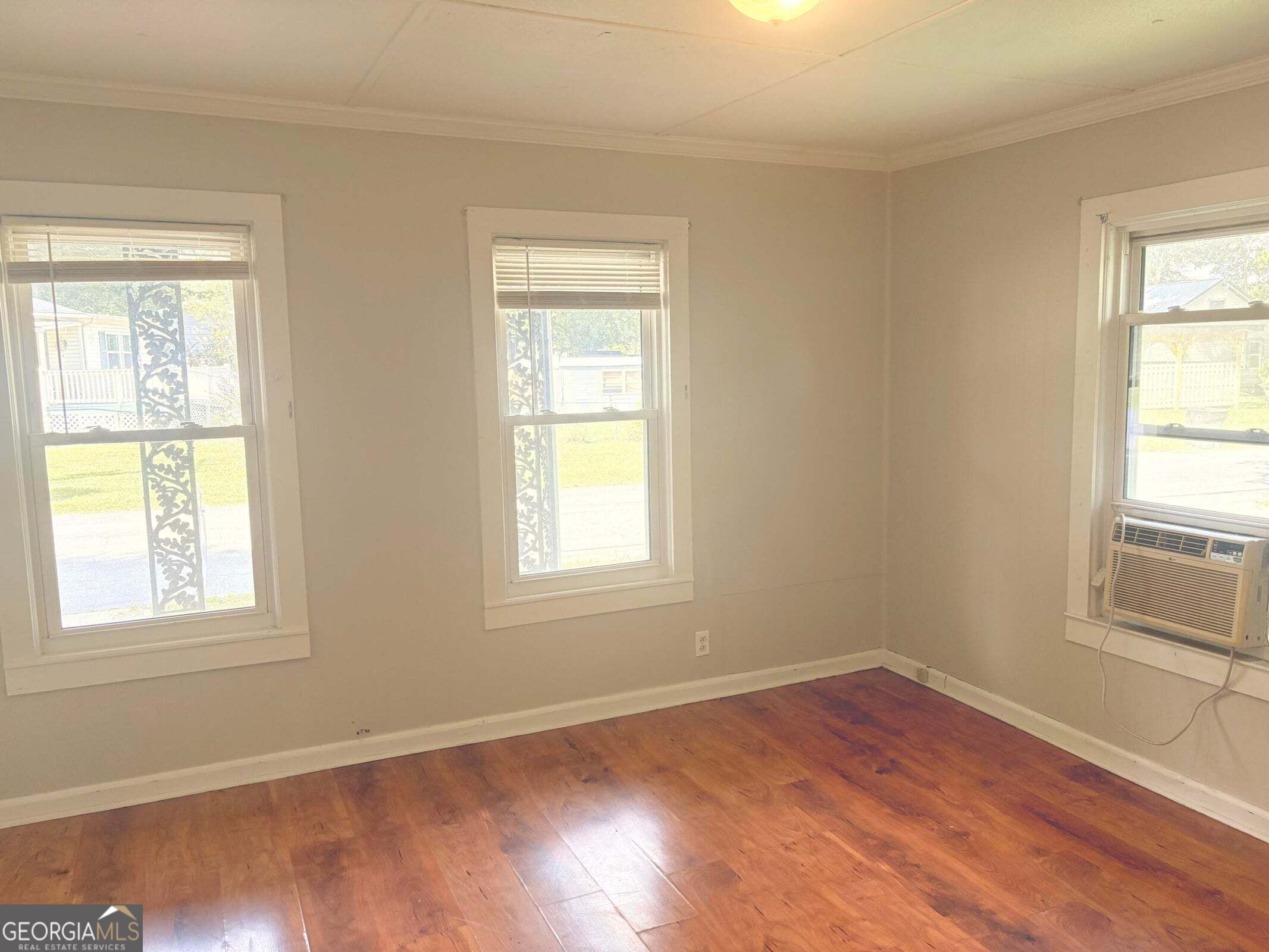 605 Thornton Street Property Photo 10