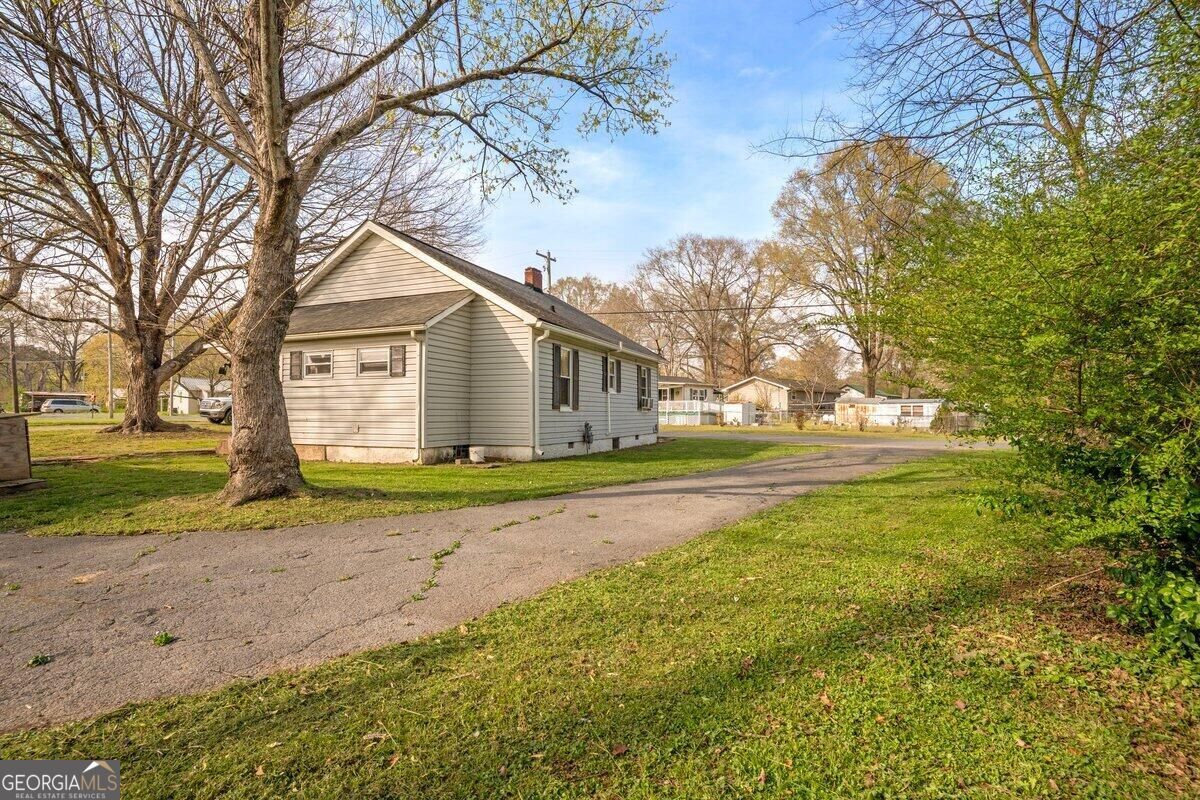 605 Thornton Street Property Photo 16