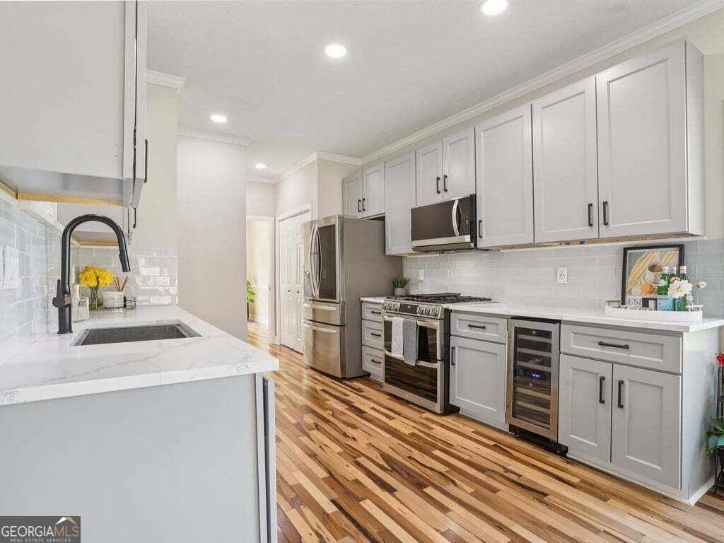 1021 Soaring Drive Property Photo 3