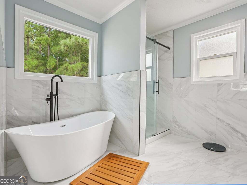 1021 Soaring Drive Property Photo 5