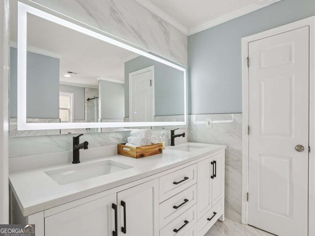1021 Soaring Drive Property Photo 34