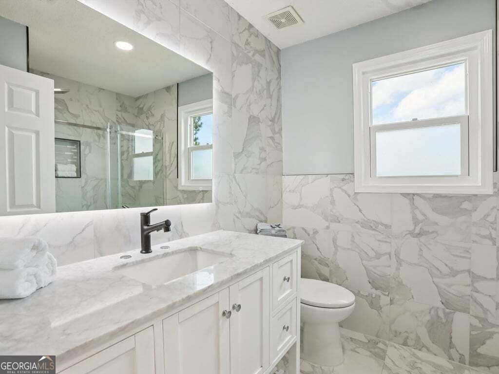 1021 Soaring Drive Property Photo 44