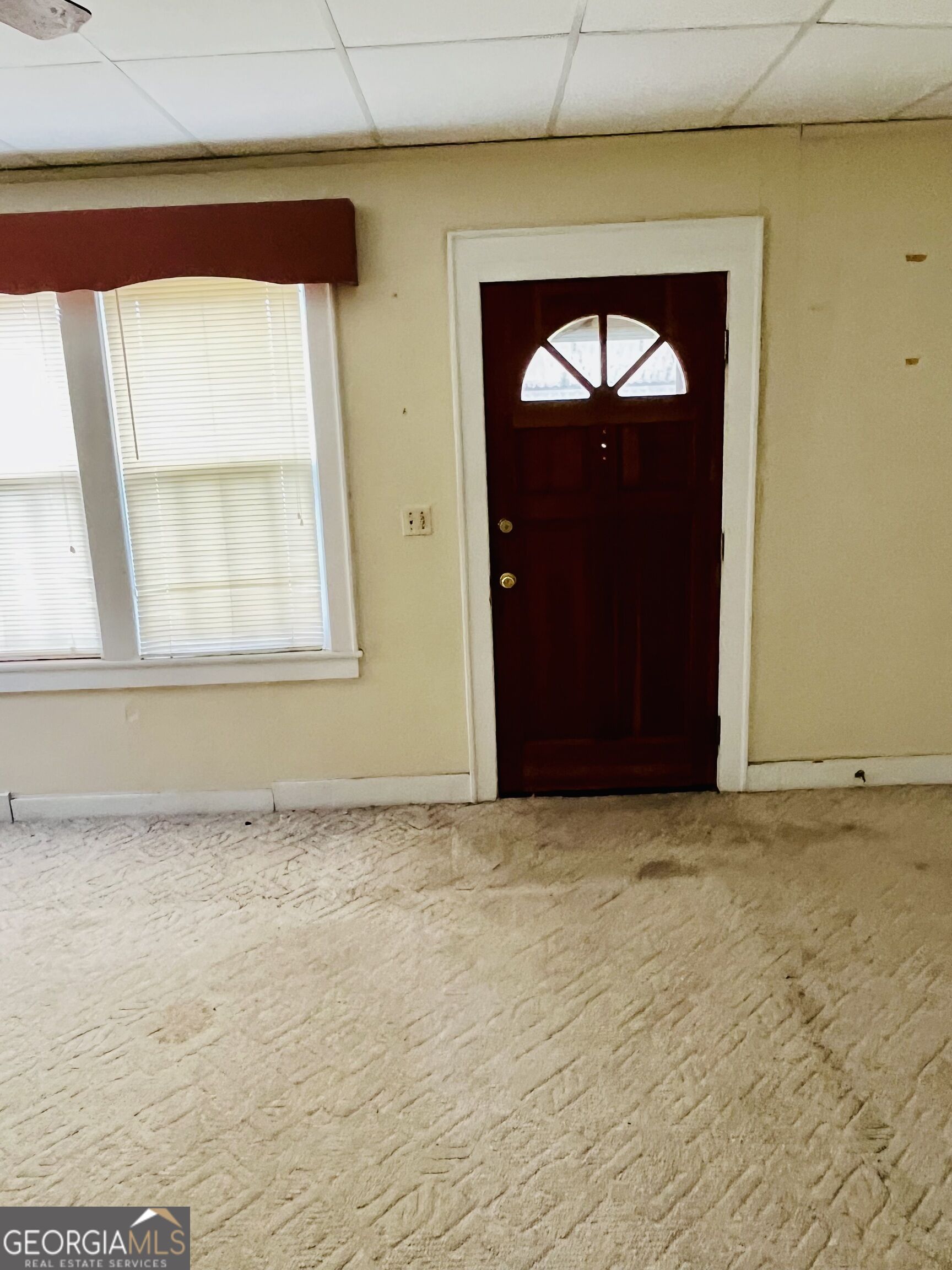 6 N Spring Street Property Photo 2