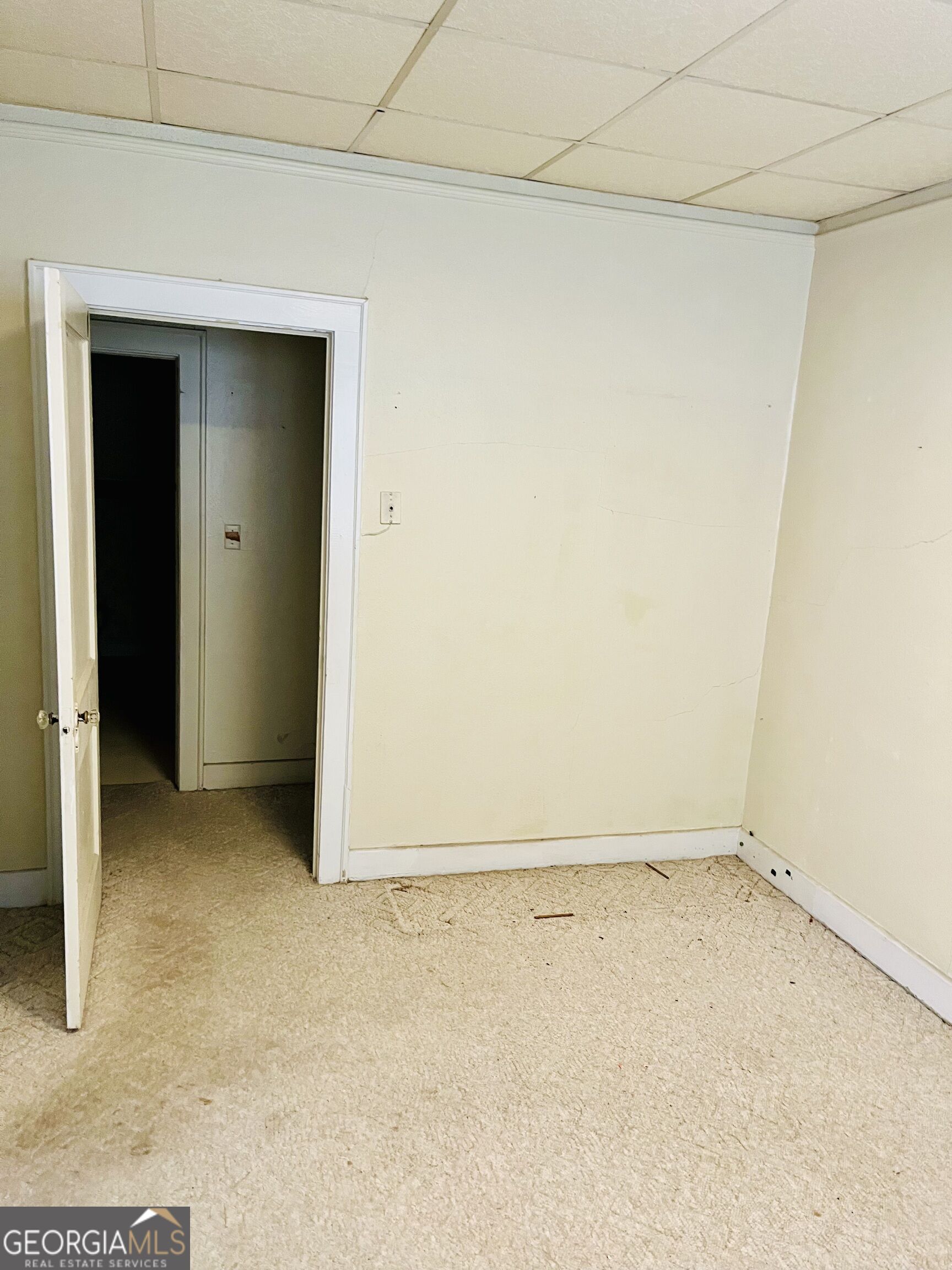 6 N Spring Street Property Photo 3