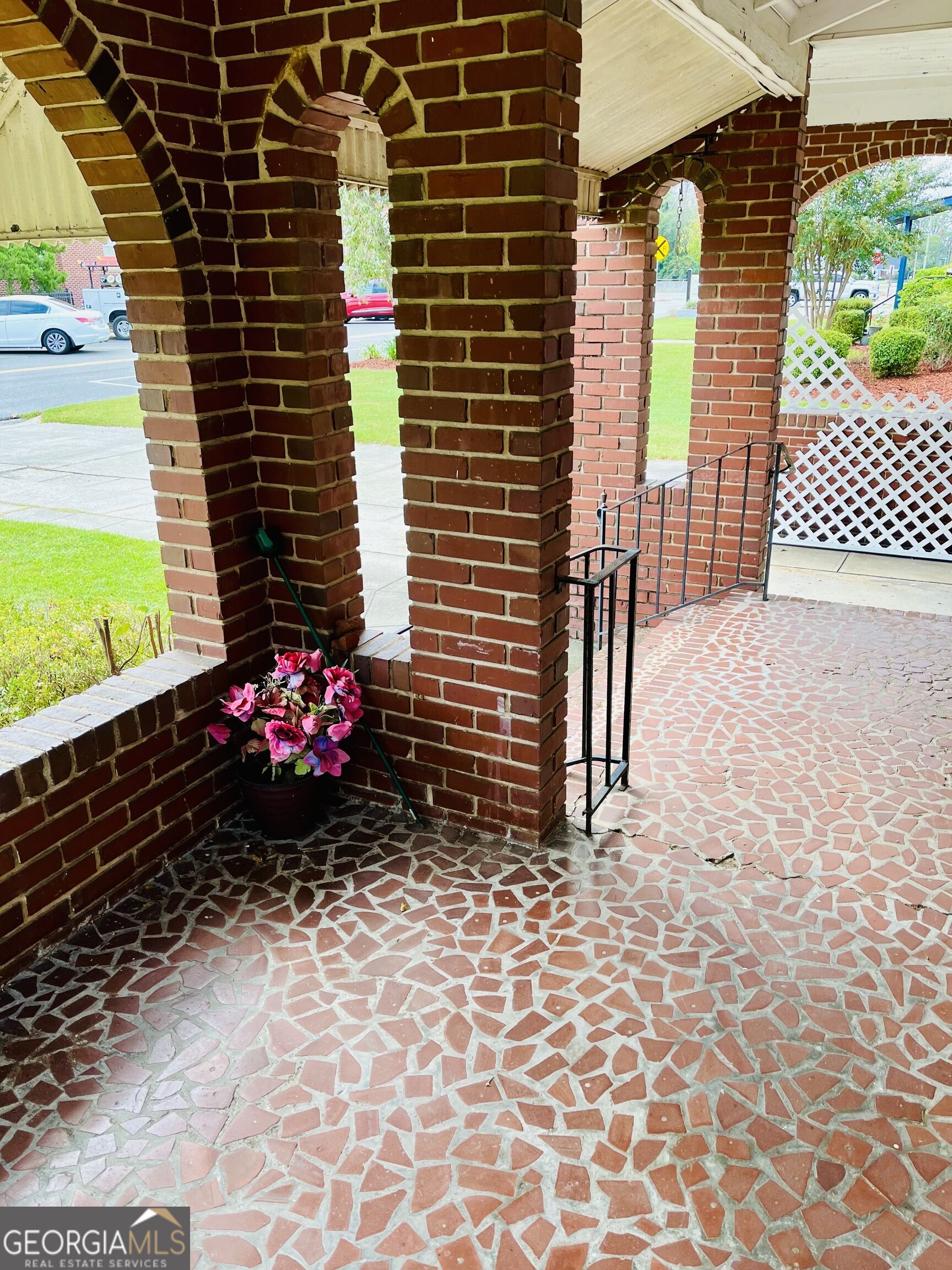6 N Spring Street Property Photo 28