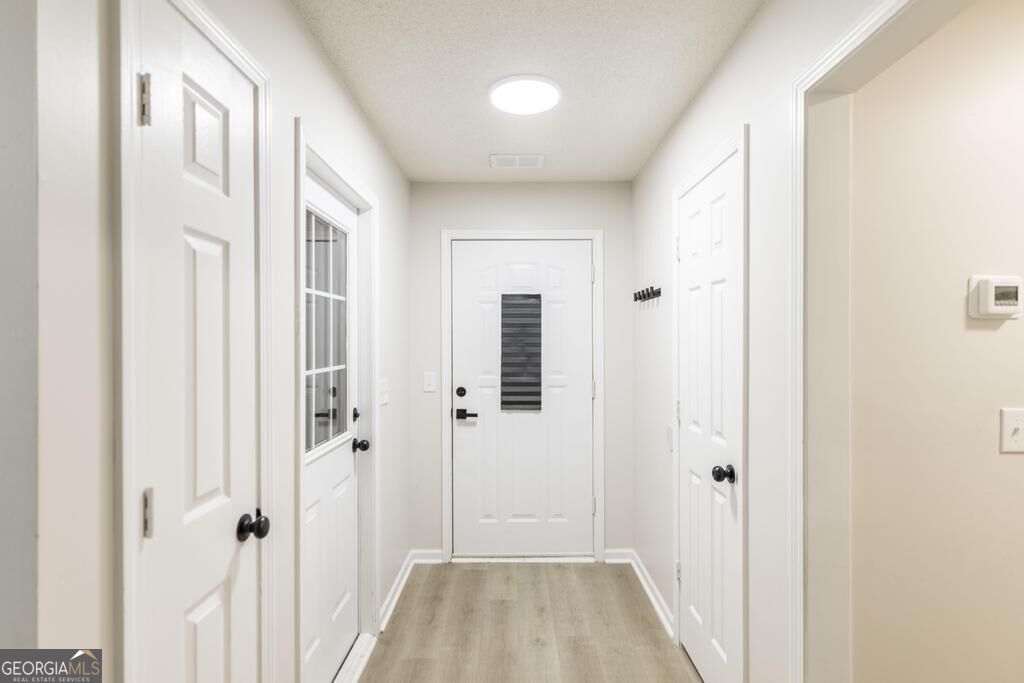 5 Pine Shadow Court Property Photo 7