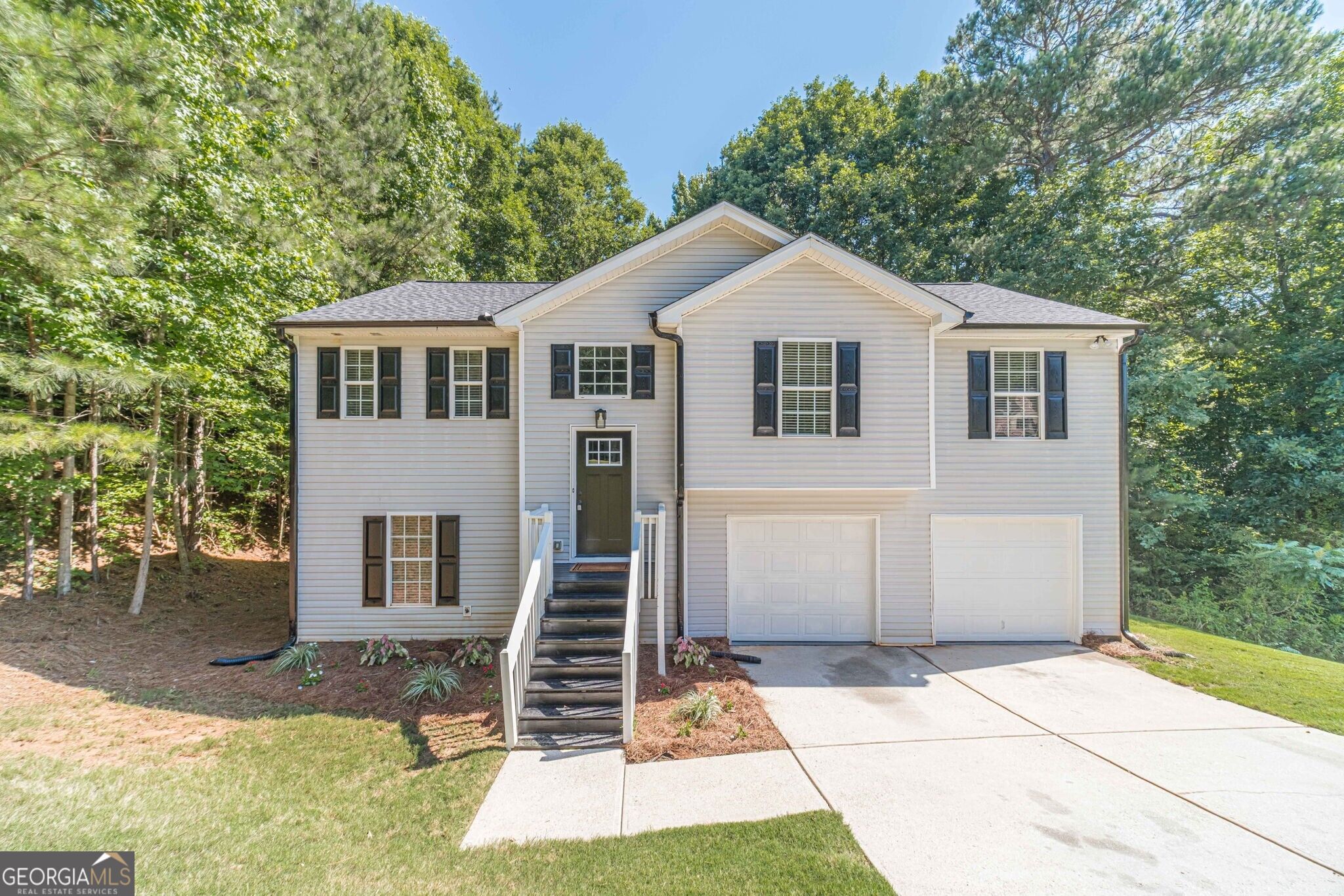 1825 River Run Road Property Photo 1
